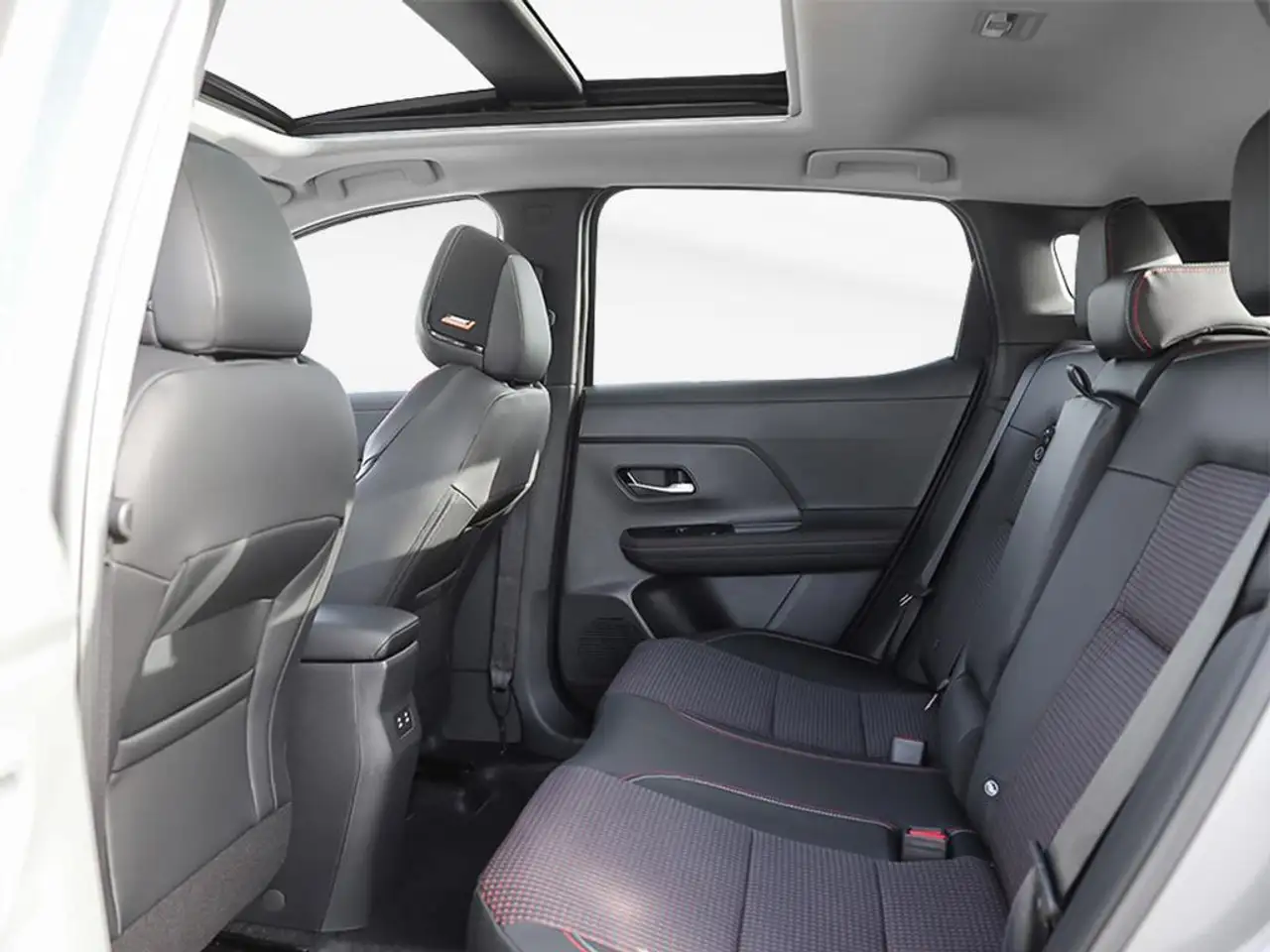Nissan Kicks photo Nissan Kicks