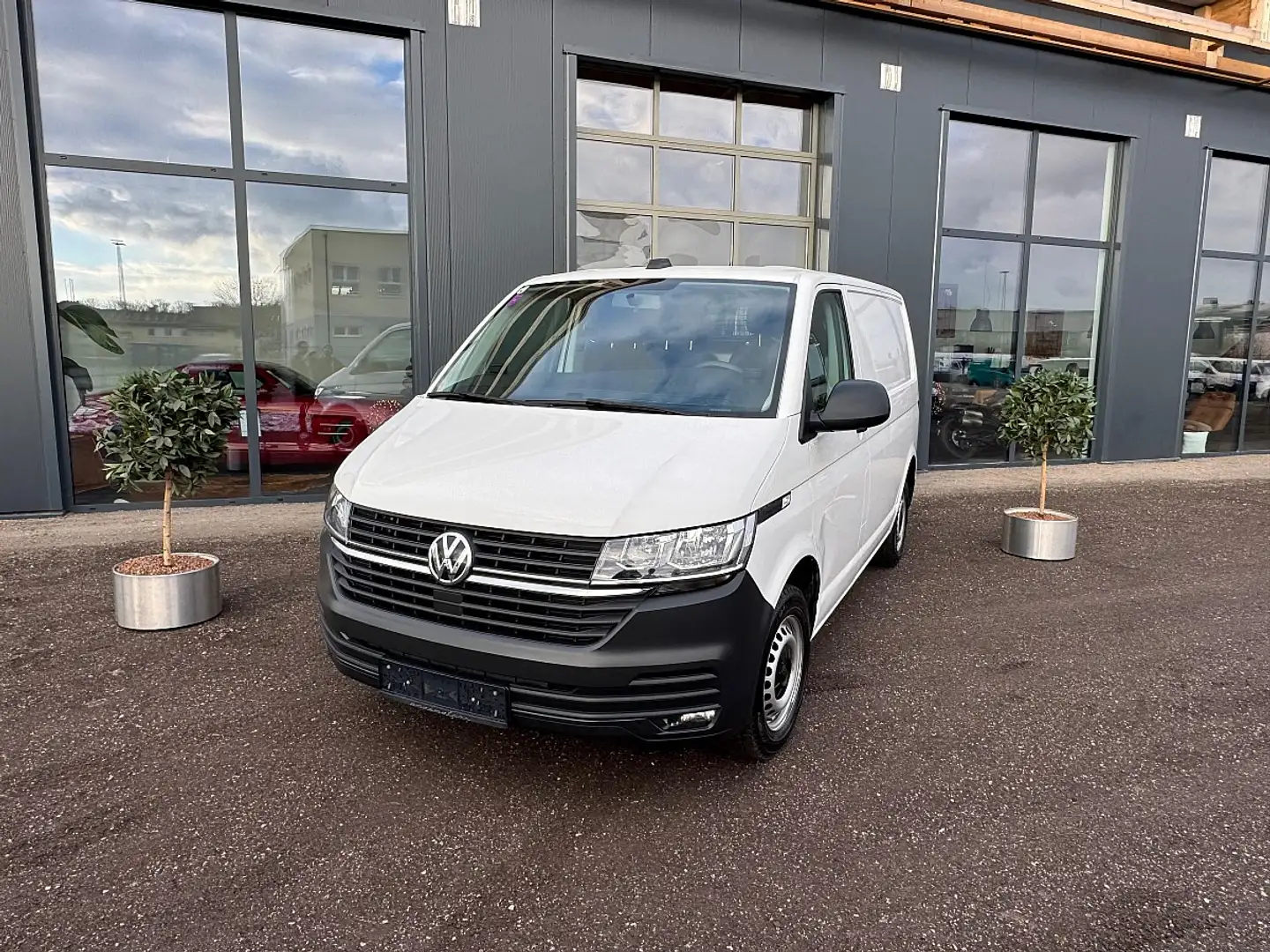 Volkswagen T6 Transporter T6 Kastenwagen KR 2,0 TDI 3,2t, Rückfahrkamera,... - 2