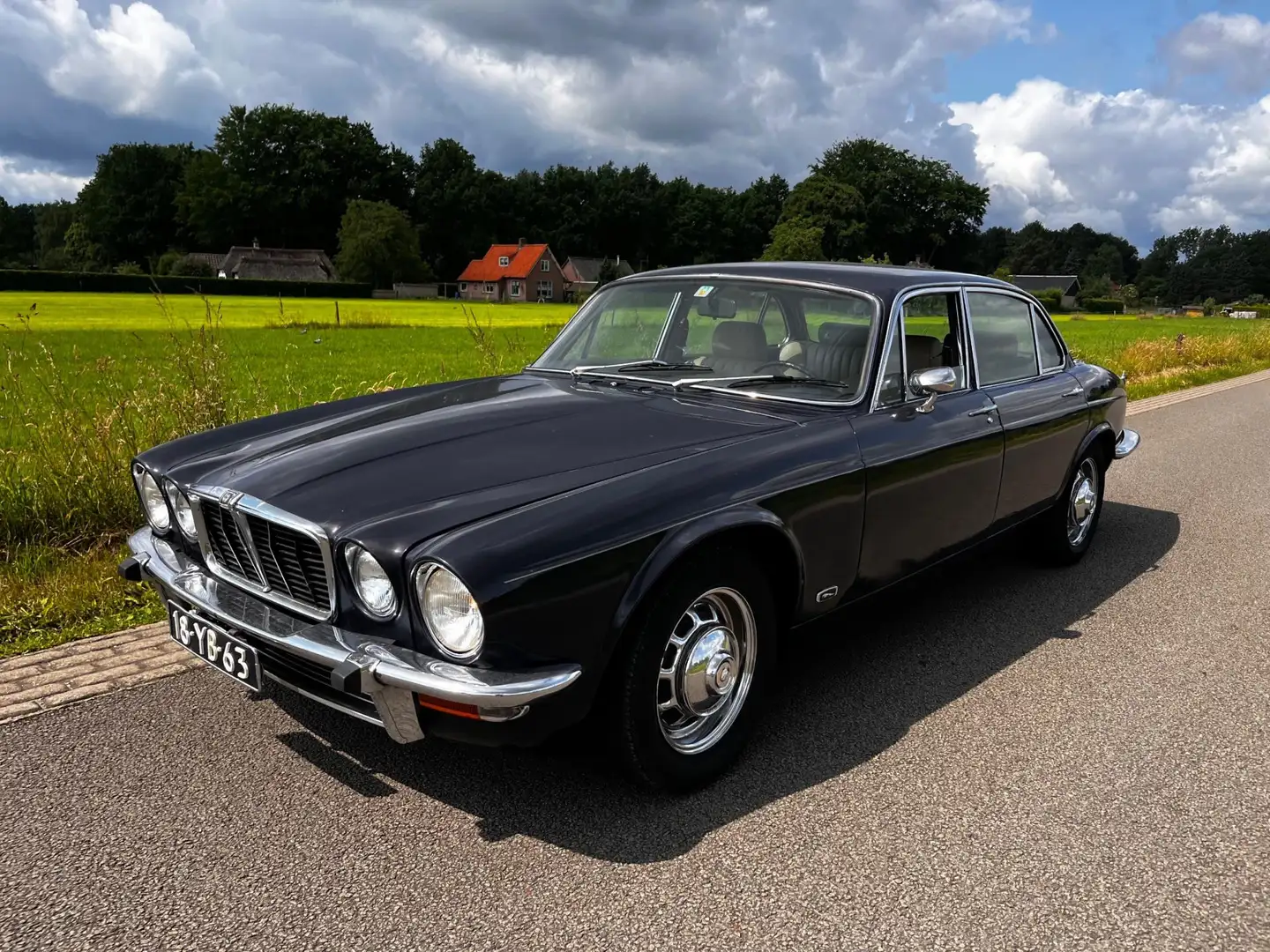 Jaguar XJ6 4.2 L SERIES 2 AUTOMATIC Blauw - 2