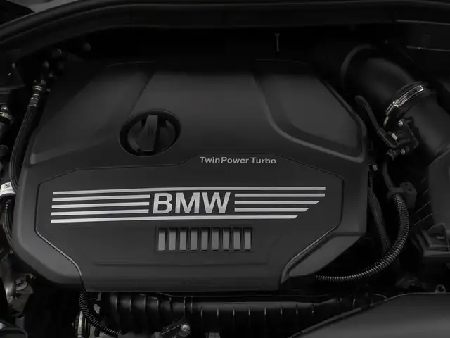 BMW 1 Series view 18