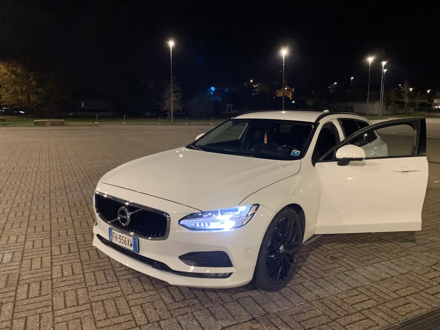 Volvo V90 2.0 d3 Inscription geartronic - 1