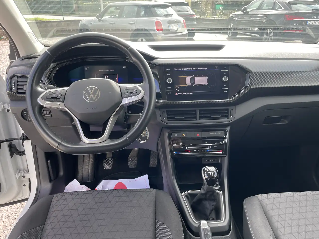 Volkswagen T-Cross usata in vendita