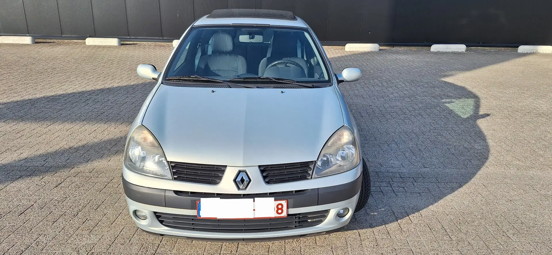 Renault Clio 1.2 16V - 1