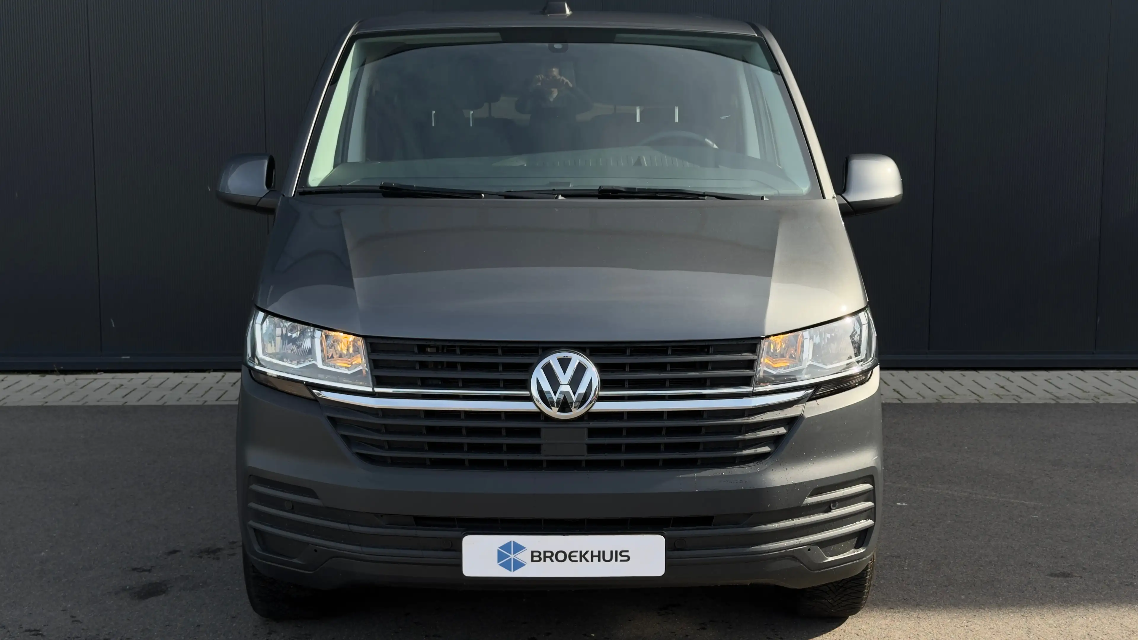 Volkswagen Transporter 2.0 TDI L2H1 30 DC | Carplay | Cruise Control | Me — photo 2