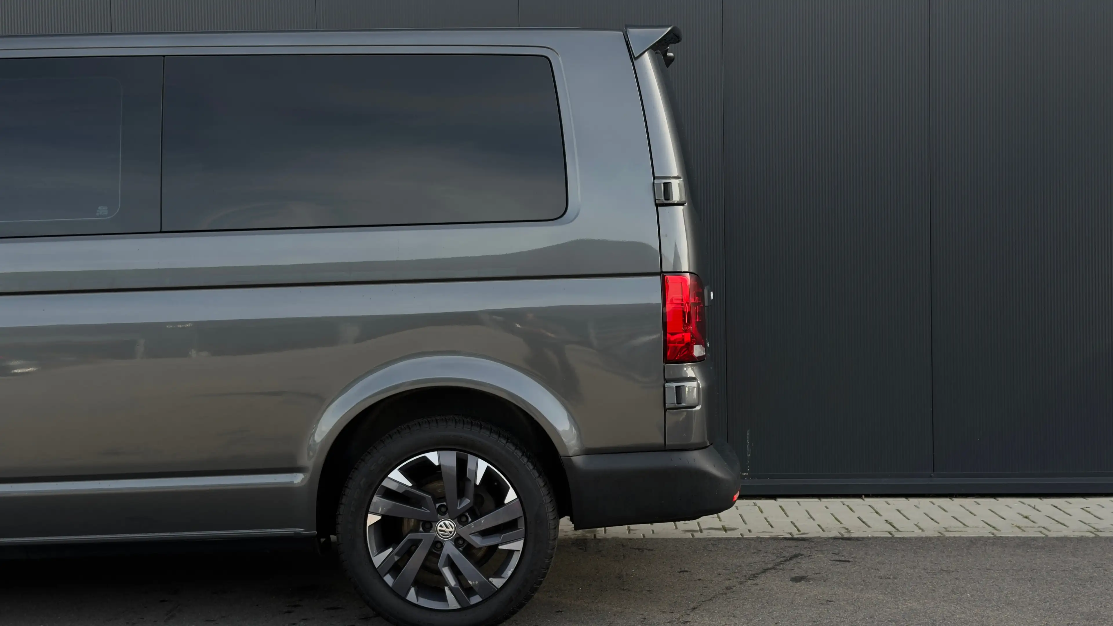 Volkswagen Transporter 2.0 TDI L2H1 30 DC | Carplay | Cruise Control | Me — photo 27