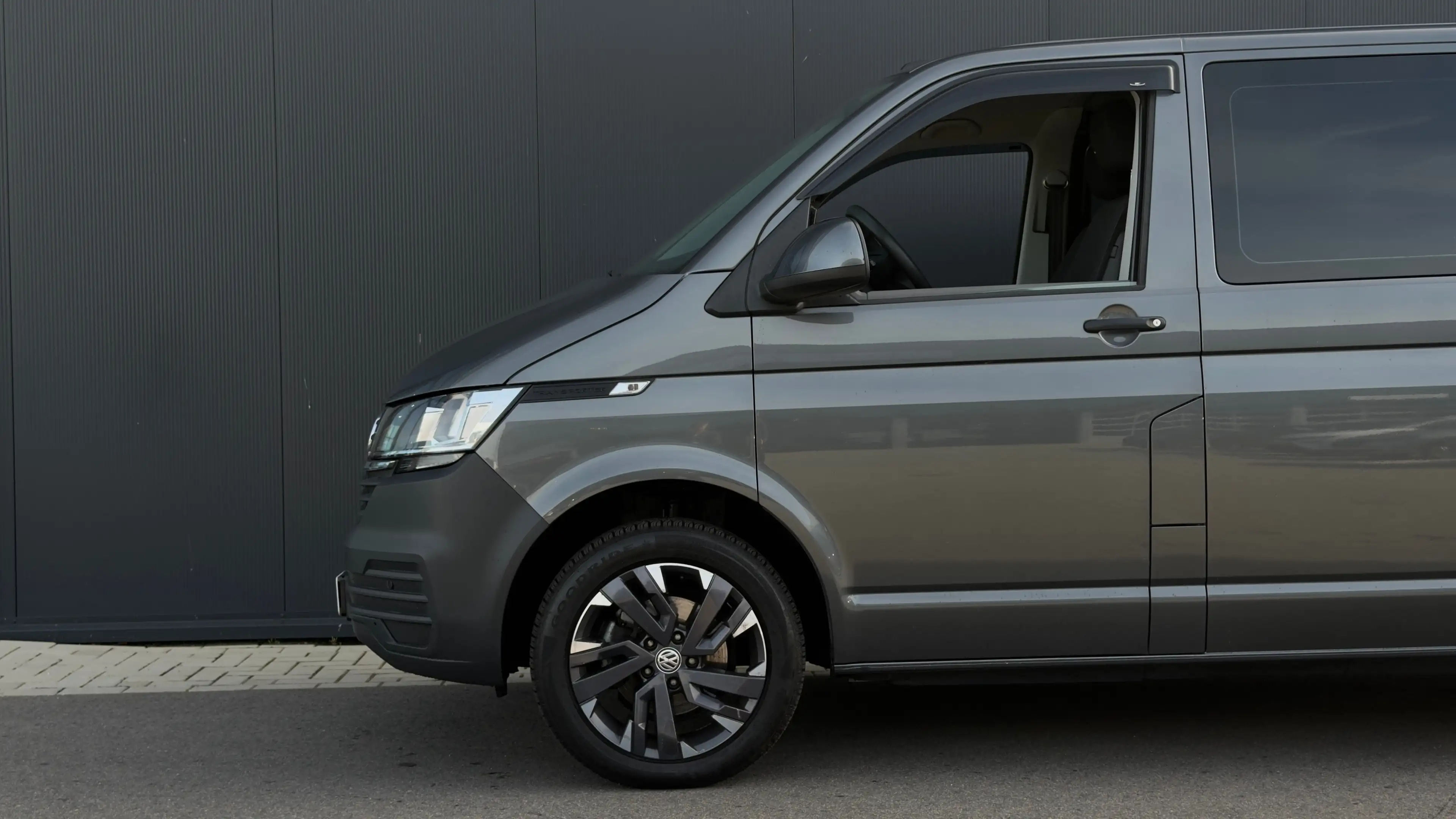 Volkswagen Transporter 2.0 TDI L2H1 30 DC | Carplay | Cruise Control | Me — photo 26