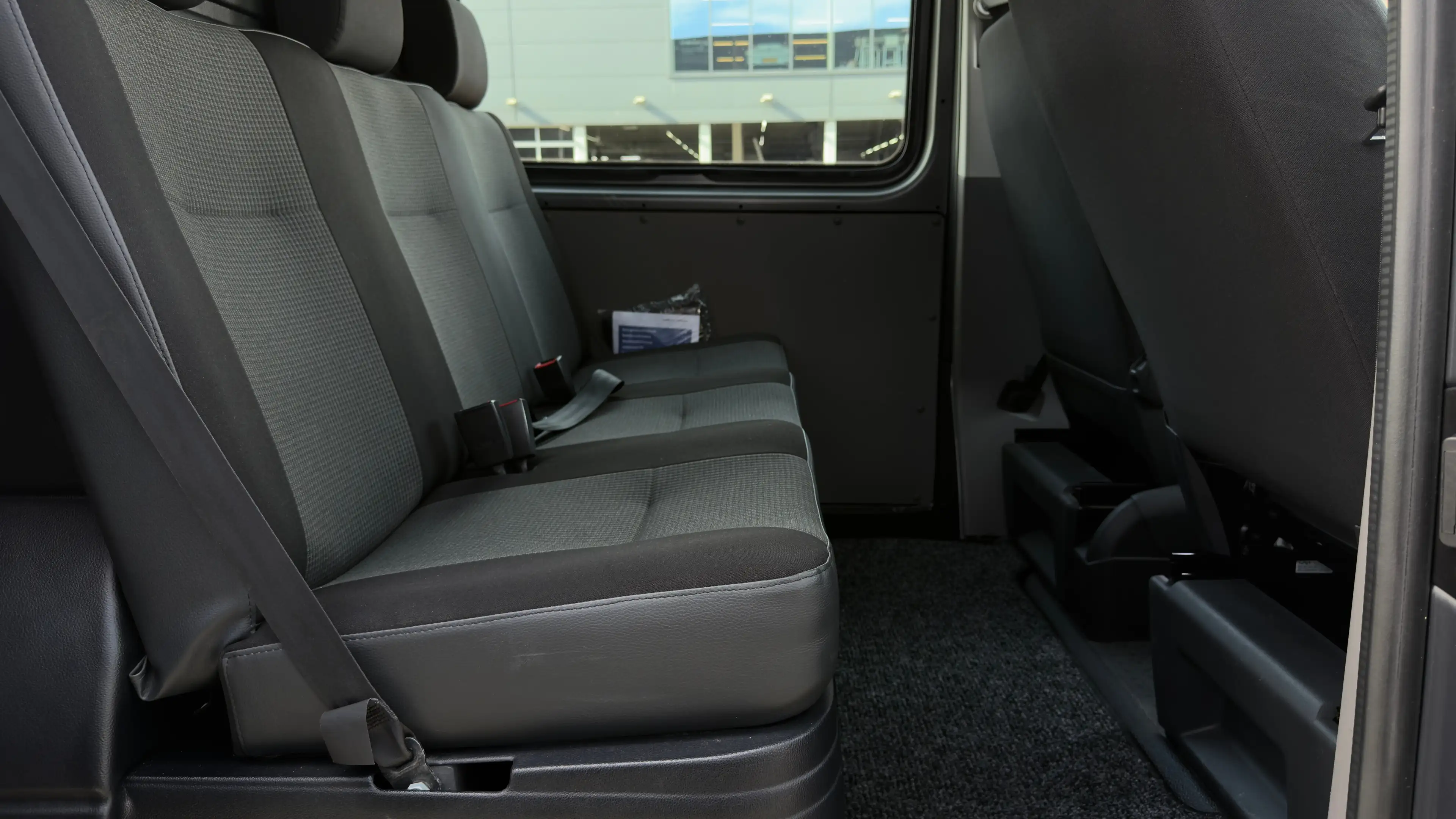 Volkswagen Transporter 2.0 TDI L2H1 30 DC | Carplay | Cruise Control | Me — photo 18