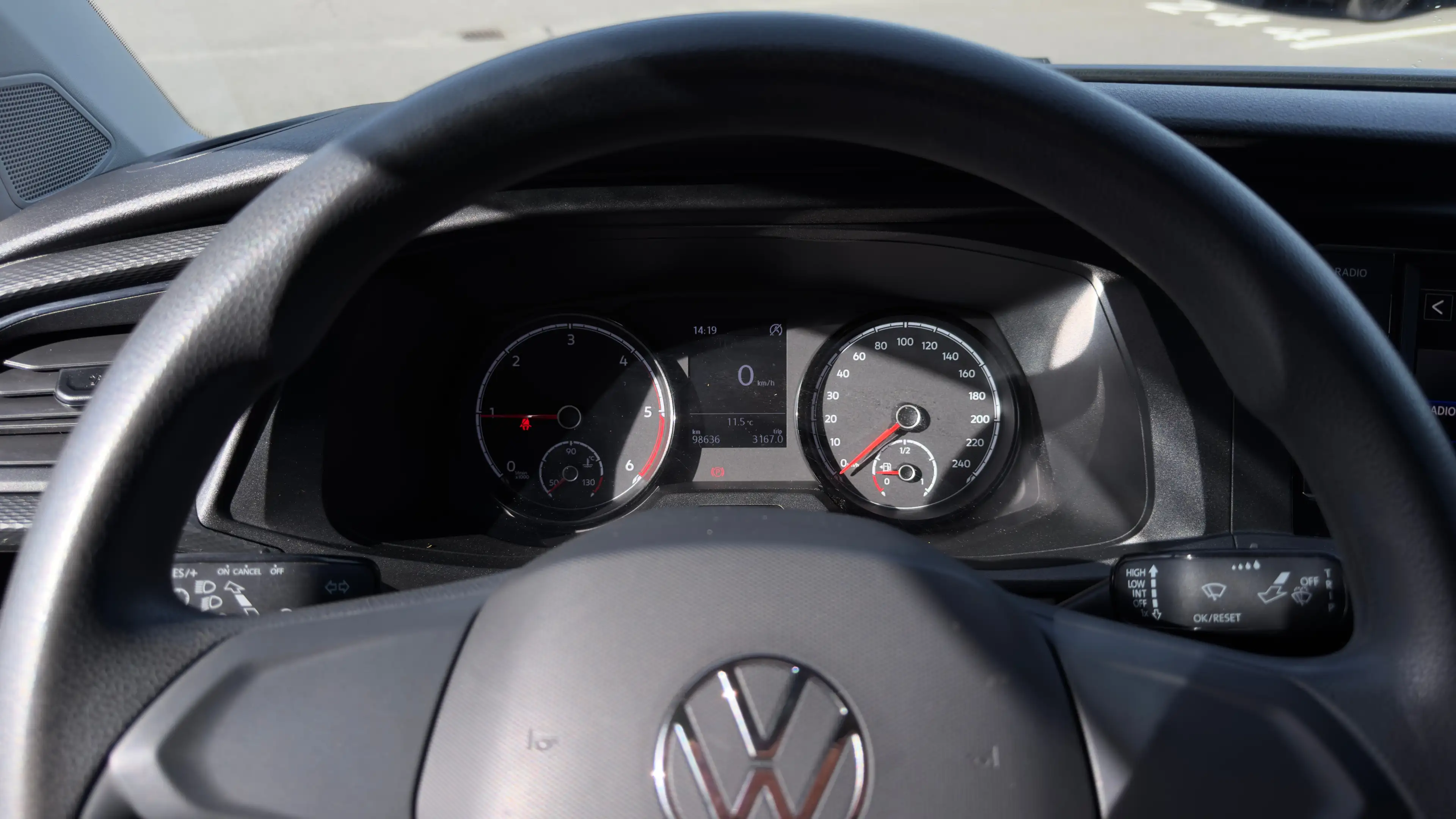 Volkswagen Transporter 2.0 TDI L2H1 30 DC | Carplay | Cruise Control | Me — photo 9