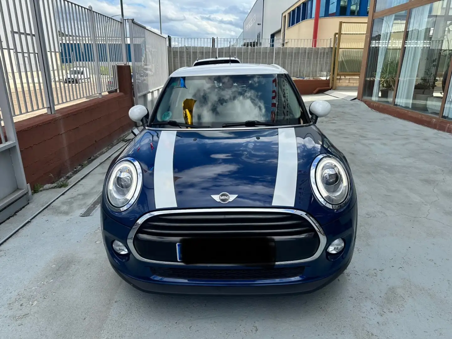MINI Cooper D Blau - 1