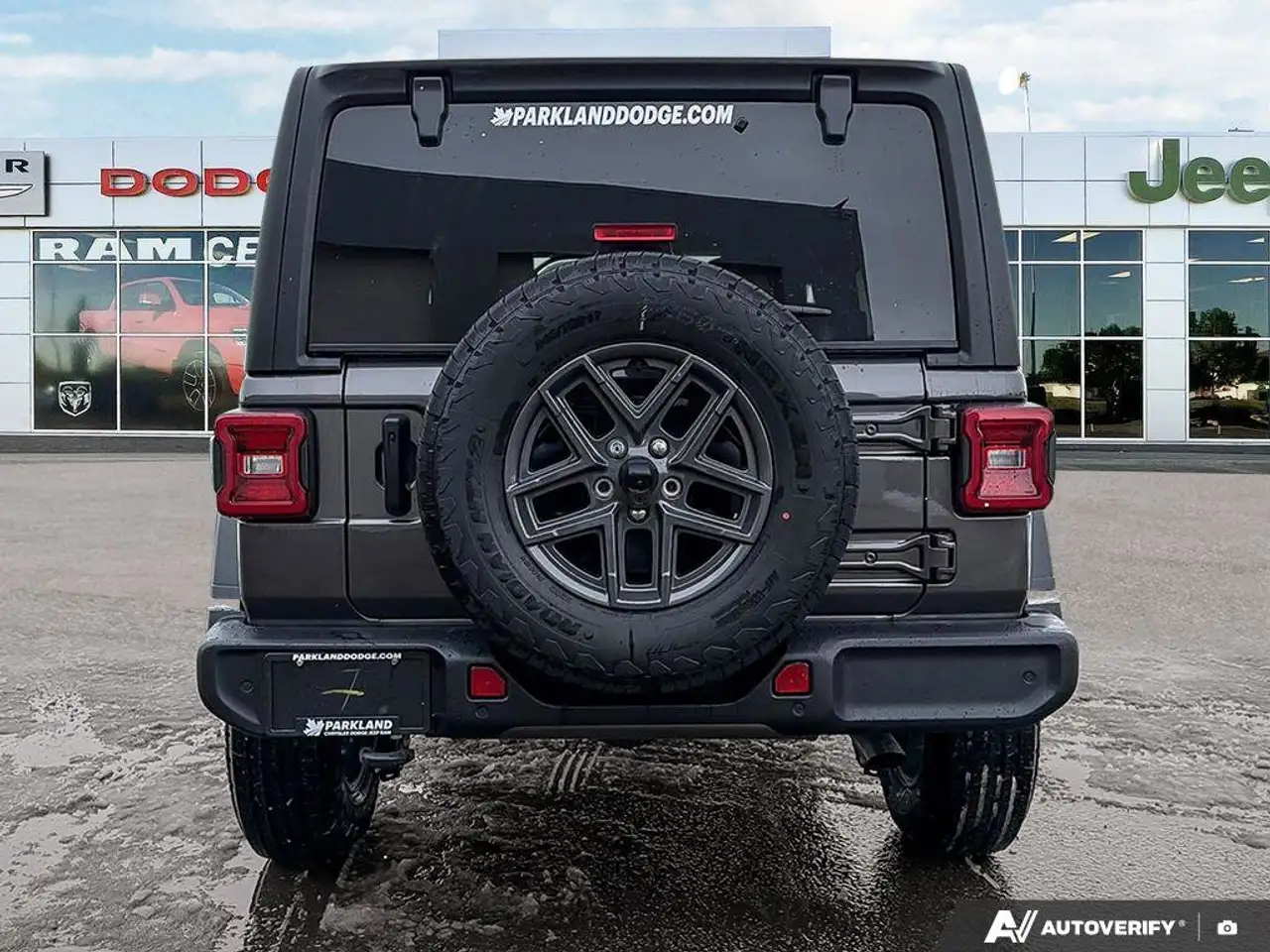 Jeep Wrangler снимка Jeep Wrangler