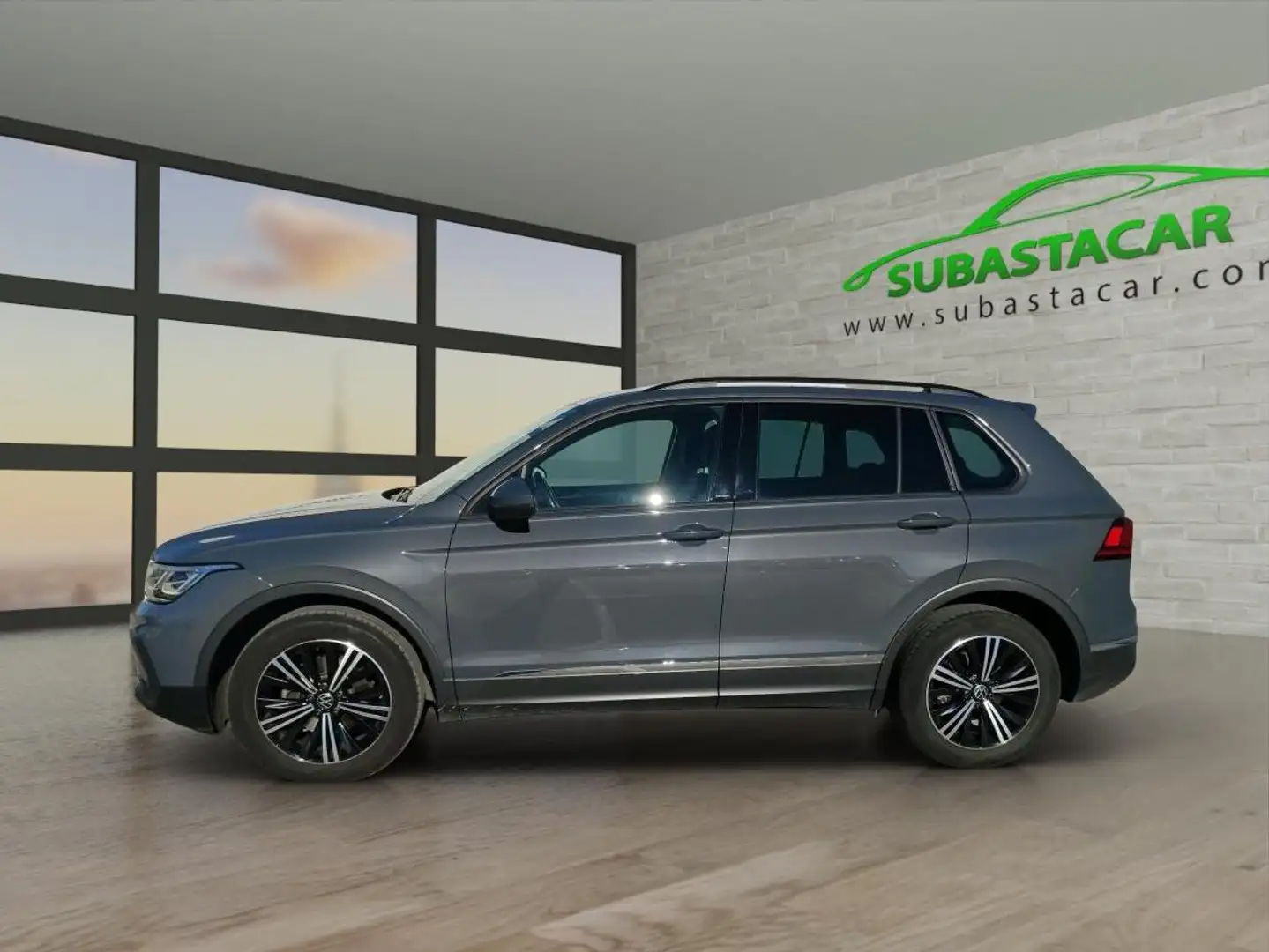 Volkswagen Tiguan 2.0TDI Life 90kW Gris - 1