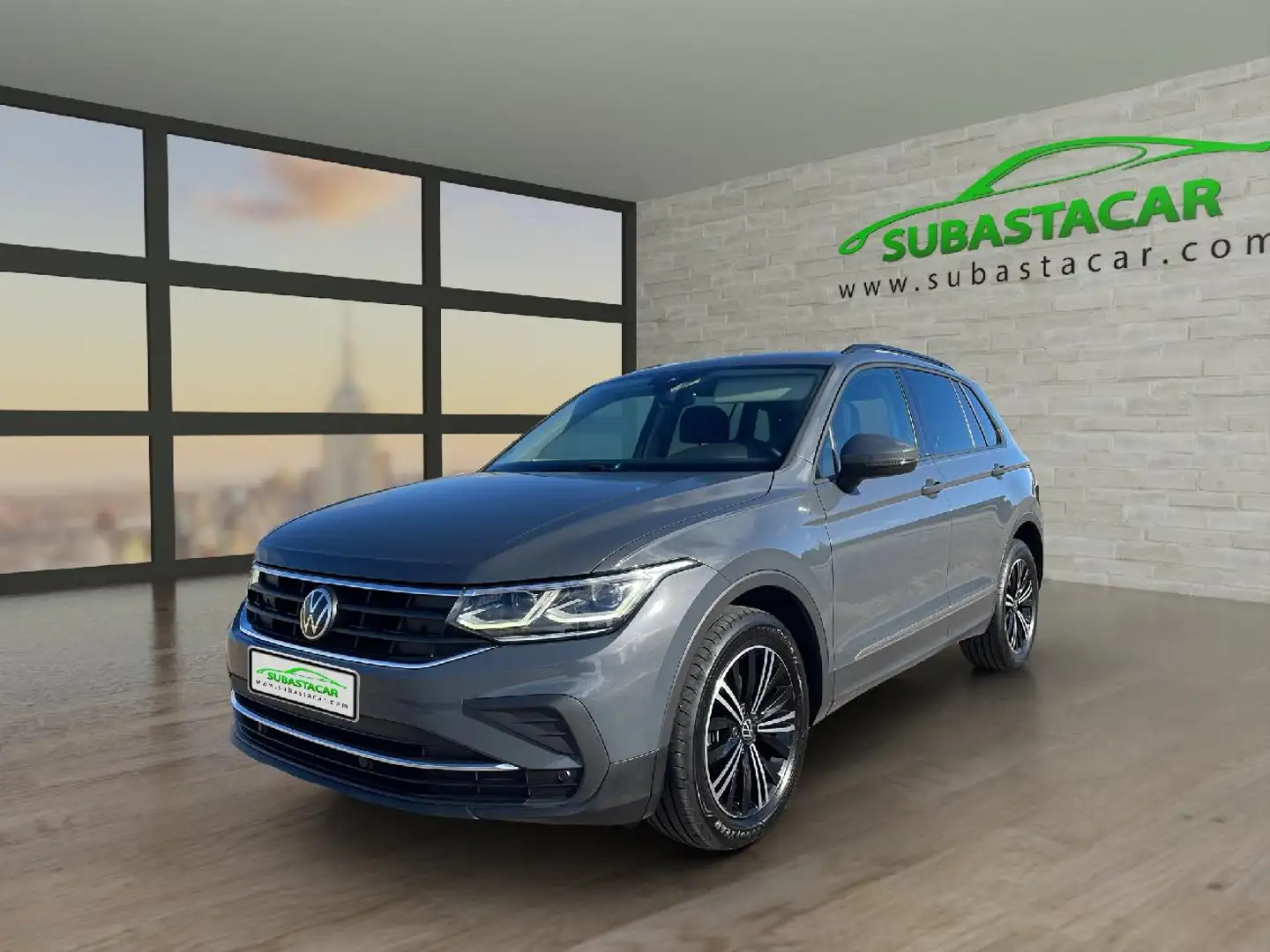 Volkswagen Tiguan 2.0TDI Life 90kW Gris - 1