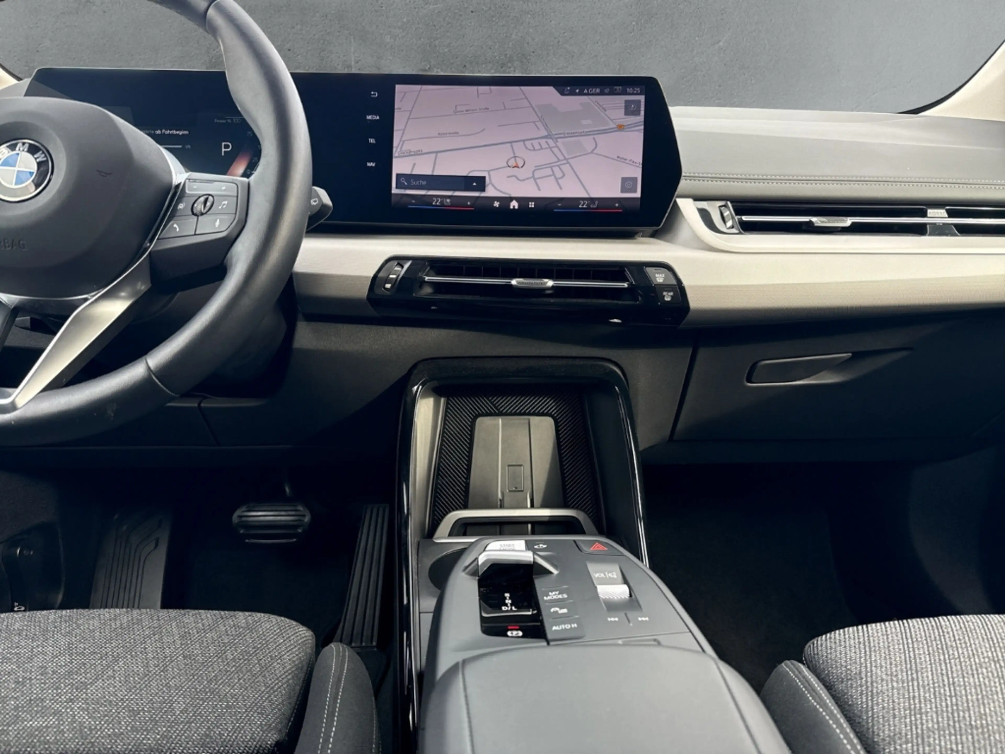BMW 223 Active Tourer xDRIVE 17''NAVI LED AHK SPORTSITZE A — photo 17