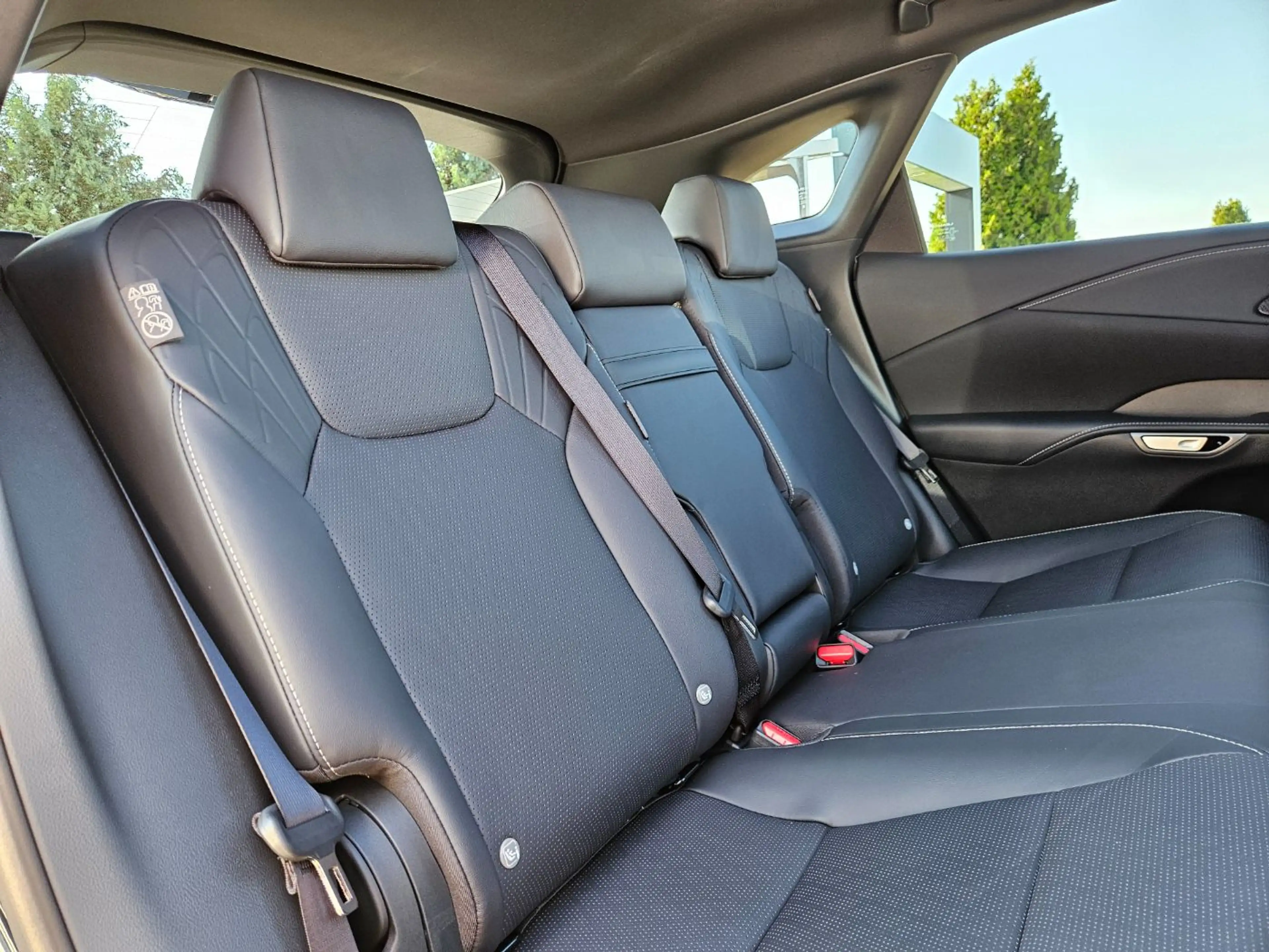 Lexus RX 450h + E-Four F-Sport Design ACC+LED+Navi — photo 14