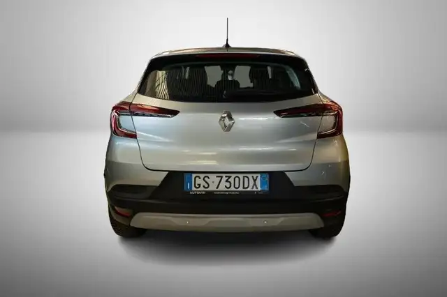 Renault Captur view 4