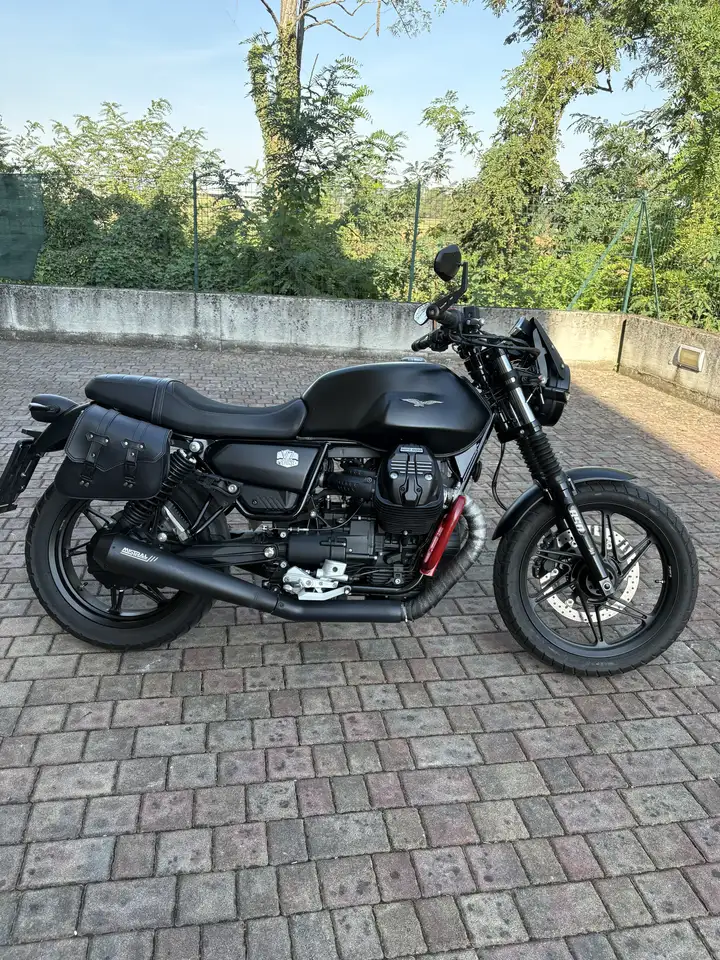 Moto Guzzi V 7