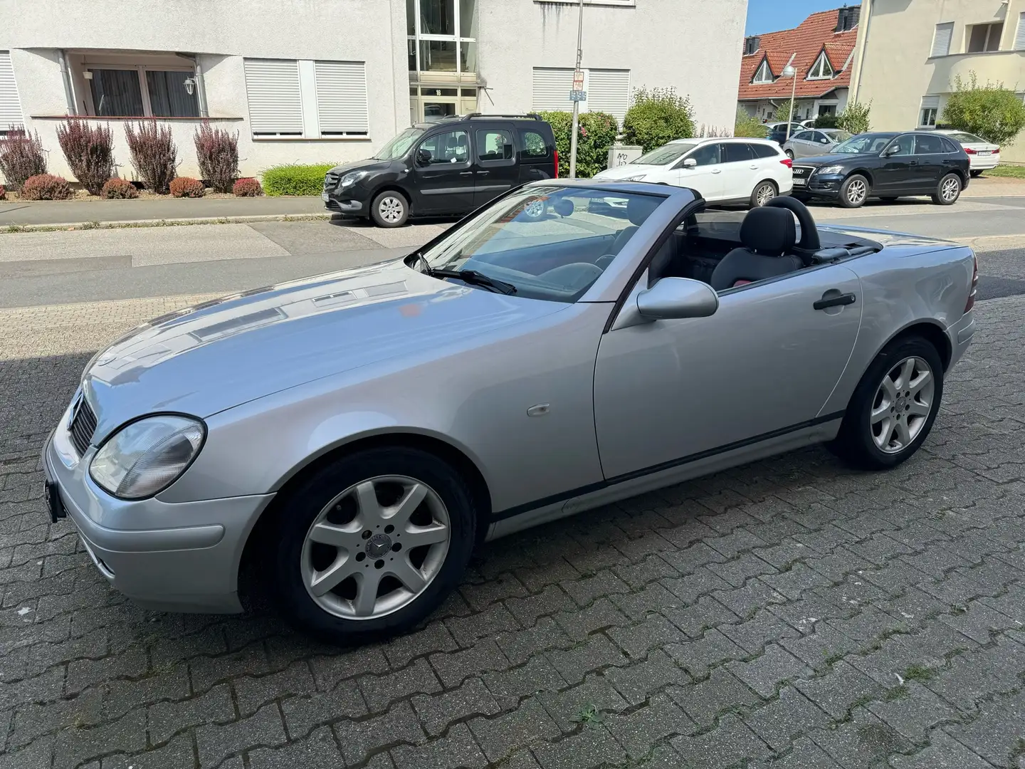 Mercedes-Benz SLK 230 Kompressor Automatik Leder Sitzheizung Klima Grau - 1