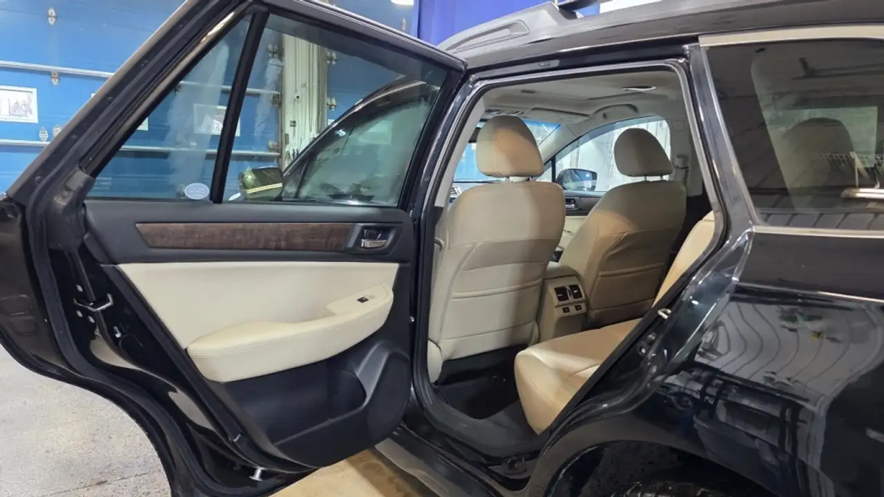 Subaru OUTBACK fotografie Subaru OUTBACK