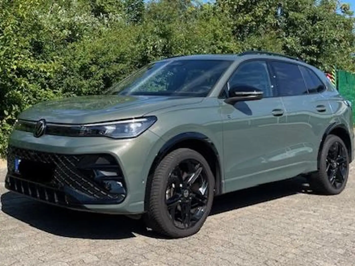 Volkswagen Tiguan R-Line 4Motion Grün - 2