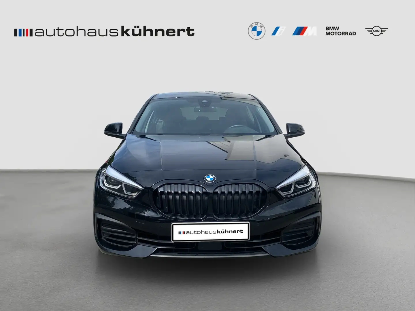 BMW 118 d 5-Türer Advantage LED SpurAss AHK Navi AUT PDC Noir - 2