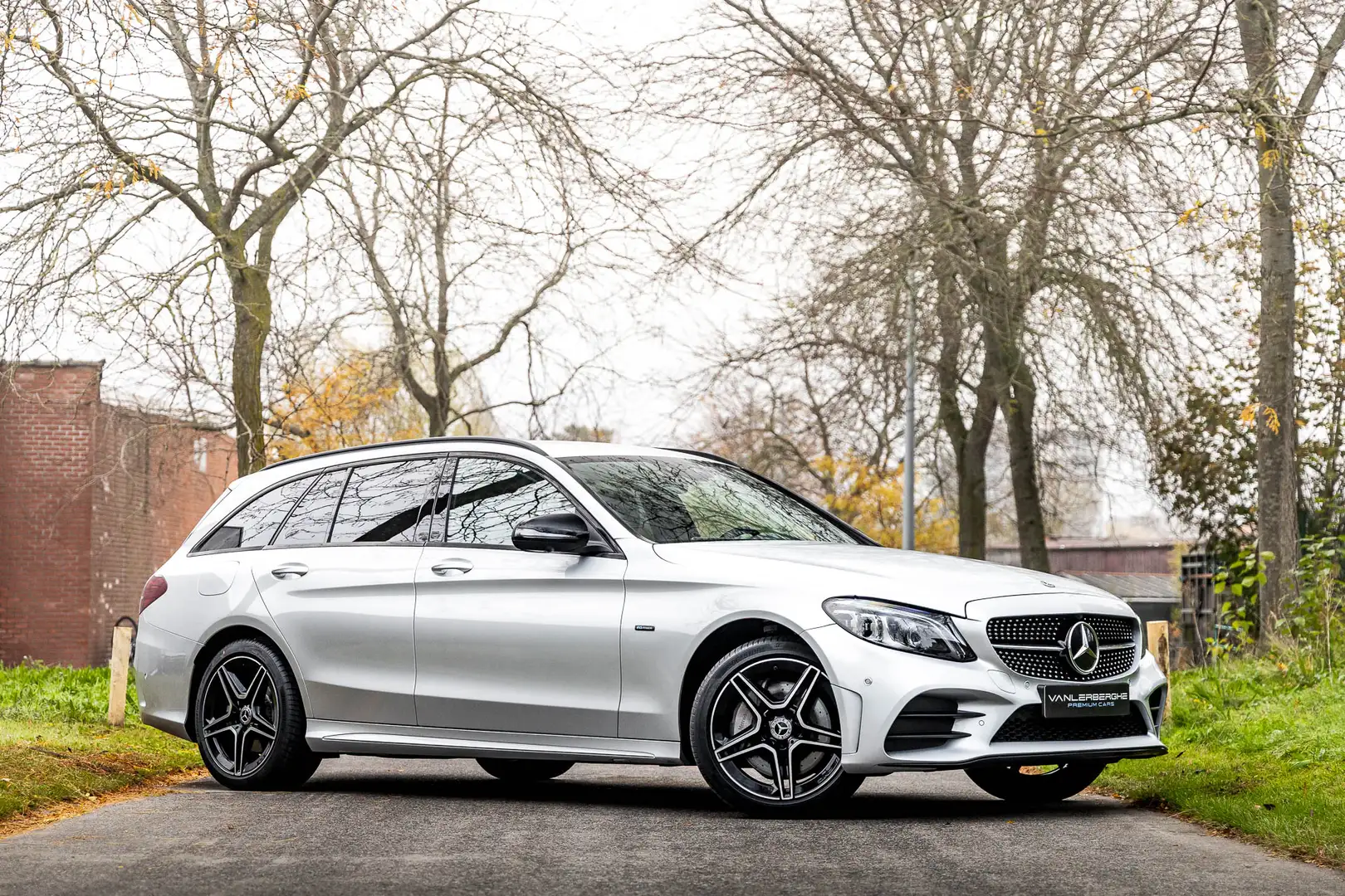 Mercedes-Benz C 300 e Break AMG Pack * Multibeam * Leder * 360° * BTW