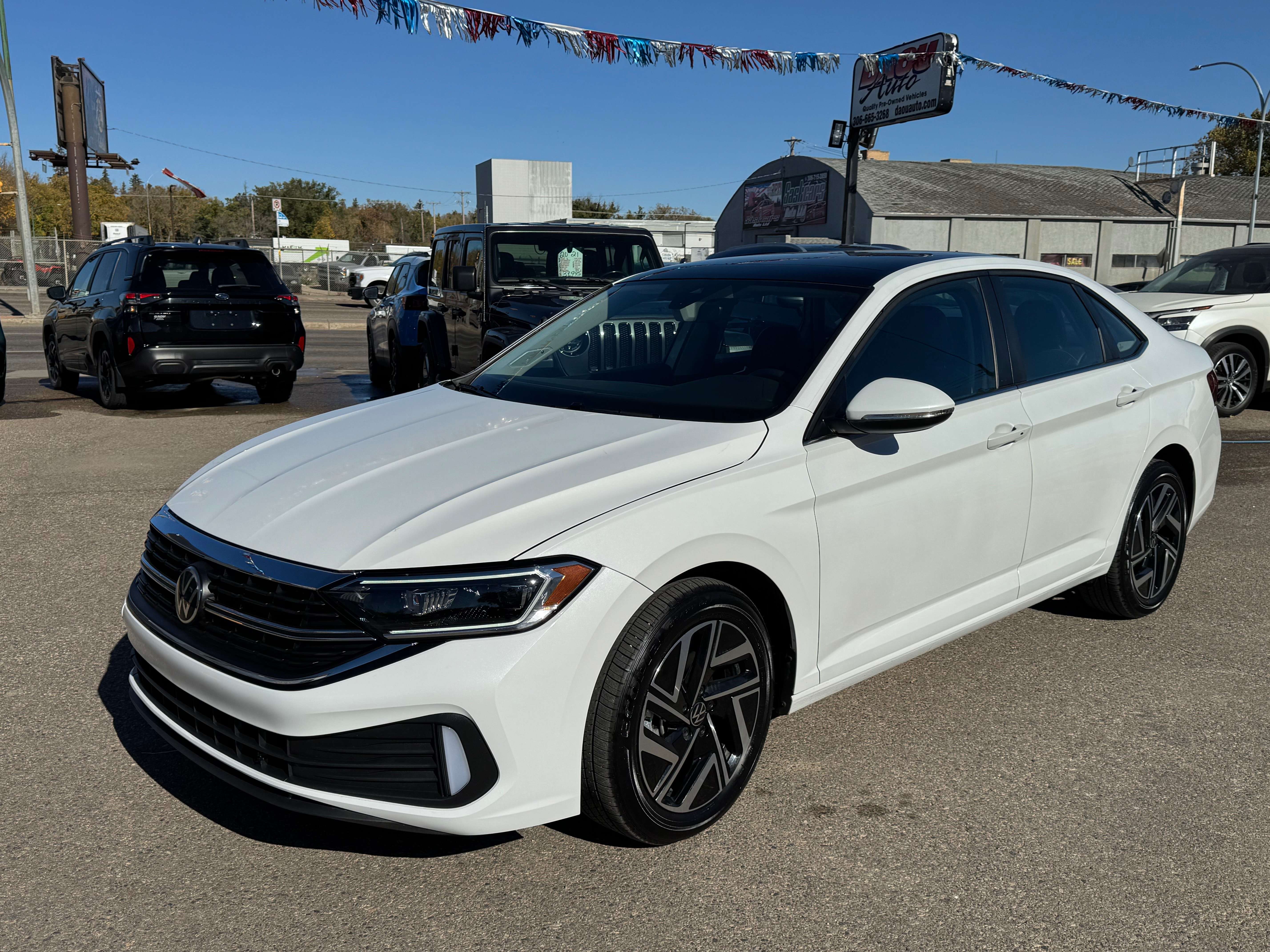 White 2024 Volkswagen Jetta Sedan  8-Speed Automatic
