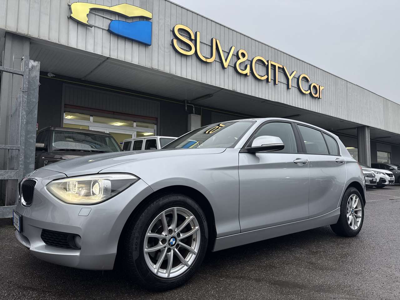 BMW 116 d 5p / FARI A LED