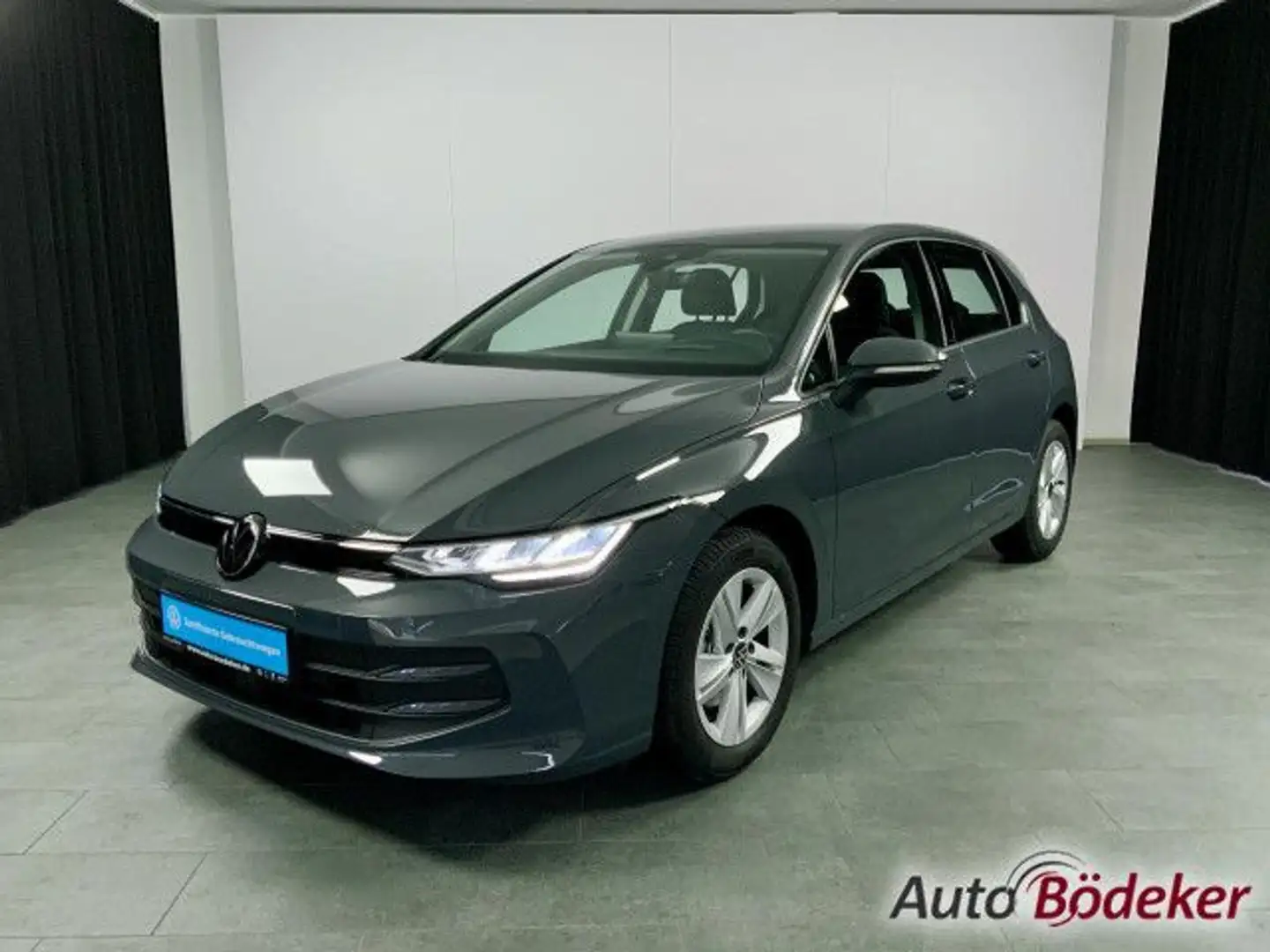 Volkswagen Golf 1.5 eTSI DSG Life Garantie 8.4.30 / 100.000 Grau - 2