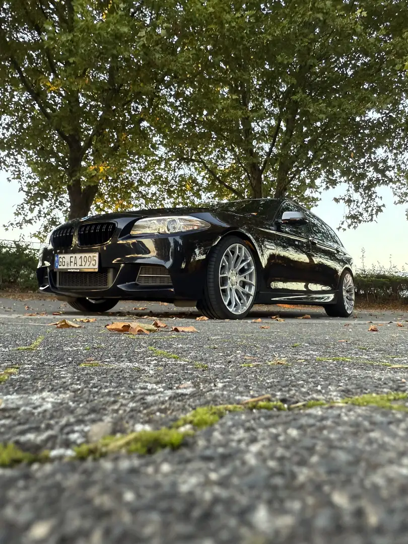 BMW M550 M550 d xDrive Schwarz - 2