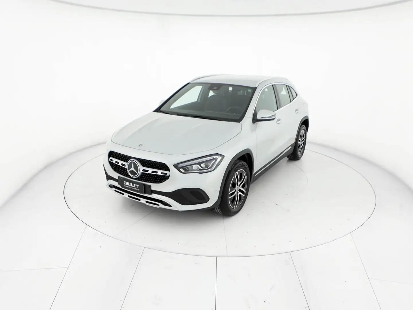 Mercedes-Benz GLA 200 200 d sport plus auto Ezüst - 1