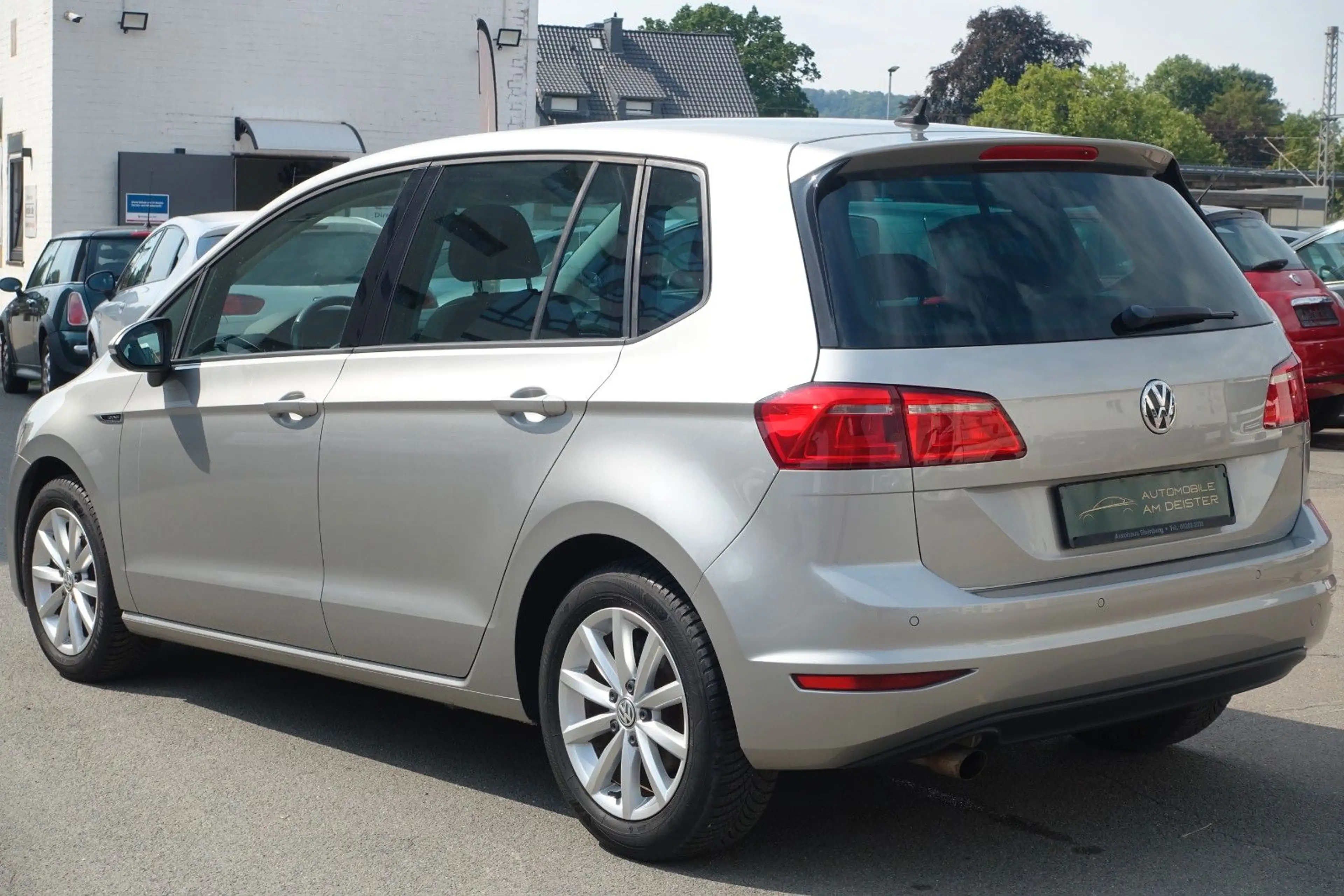 Volkswagen Golf Sportsvan VII*LOUNGE*BMT*ACC*SHZ*PDC*STHZ*E — photo 5