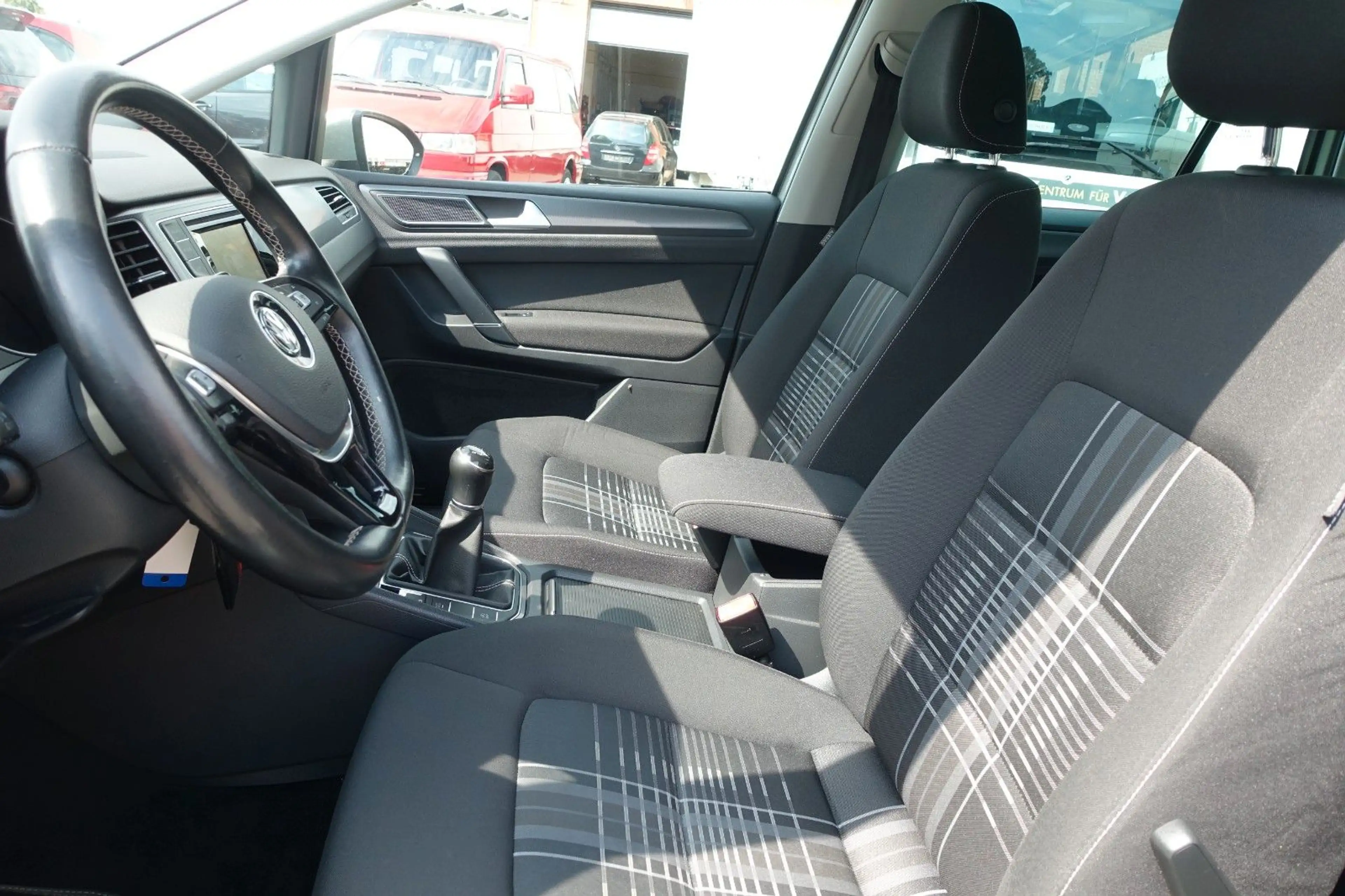 Volkswagen Golf Sportsvan VII*LOUNGE*BMT*ACC*SHZ*PDC*STHZ*E — photo 10