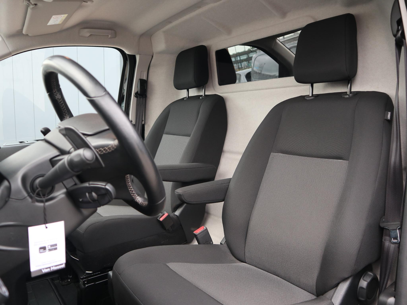 Citroen Jumpy 2.0 BlueHDI 145 L3 — photo 6