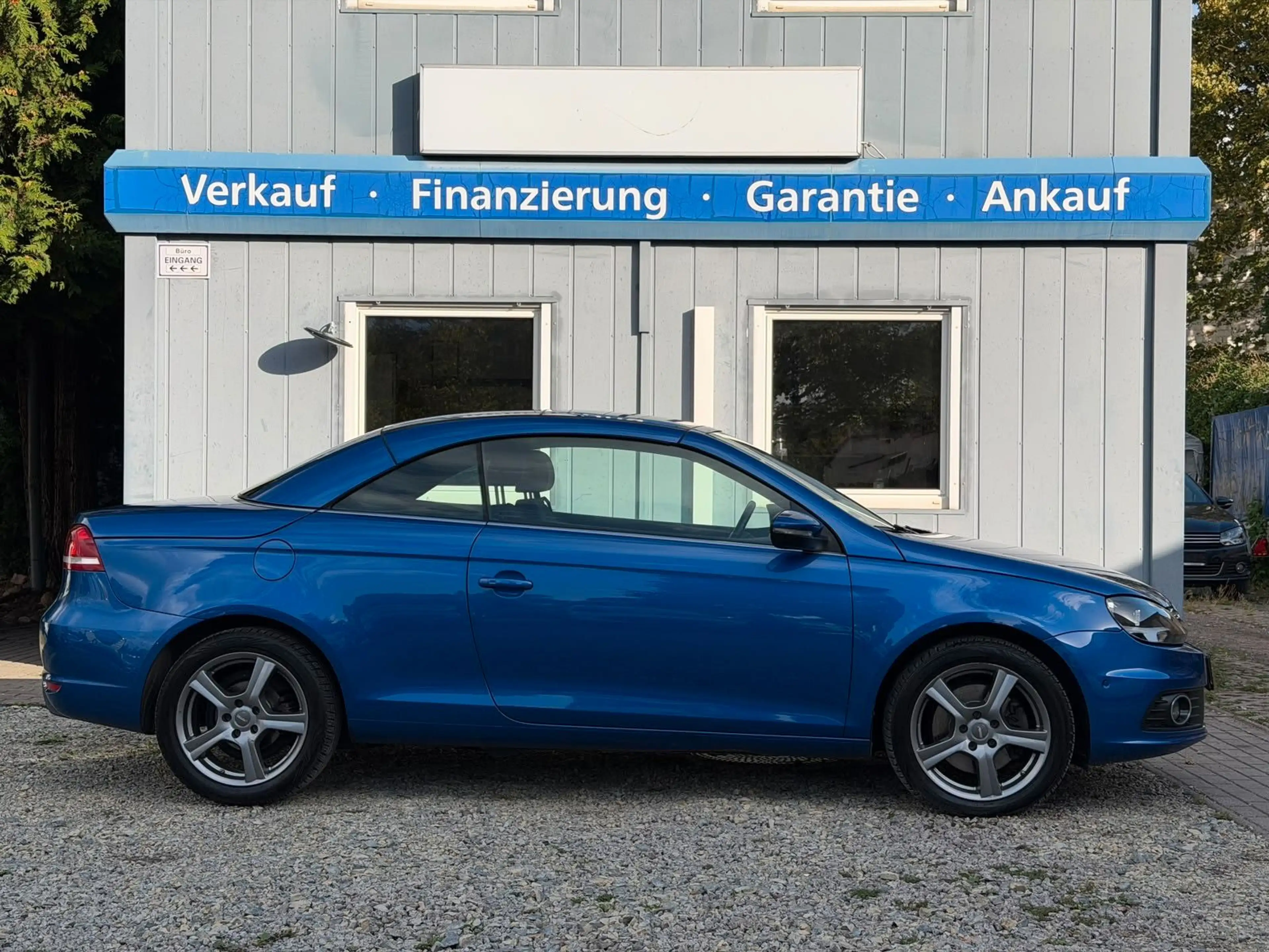 Volkswagen Eos 2.0 TDI DSG BMT Tech*1.Hand*Temp*Klima*AHK — photo 4