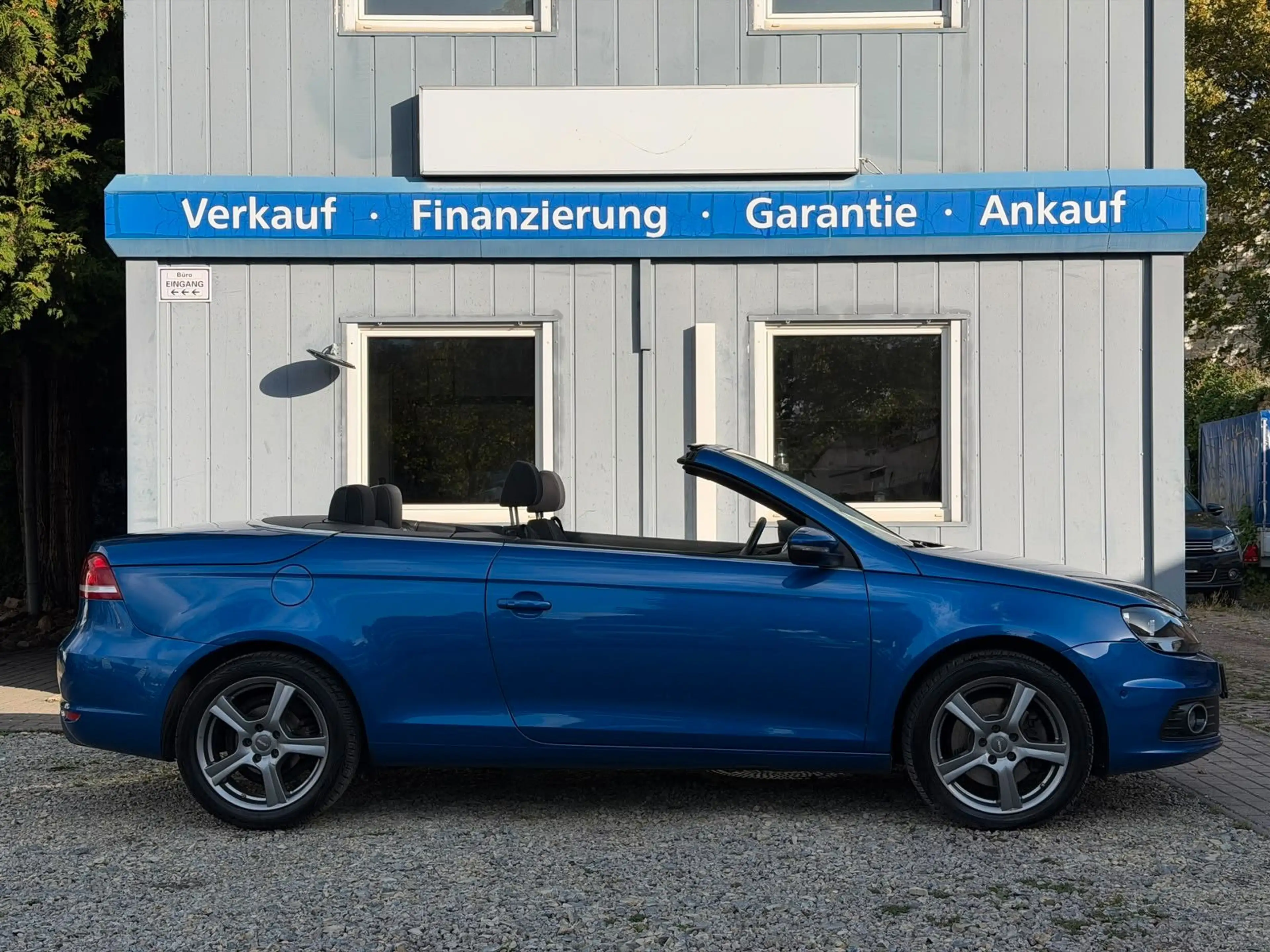 Volkswagen Eos 2.0 TDI DSG BMT Tech*1.Hand*Temp*Klima*AHK — photo 2