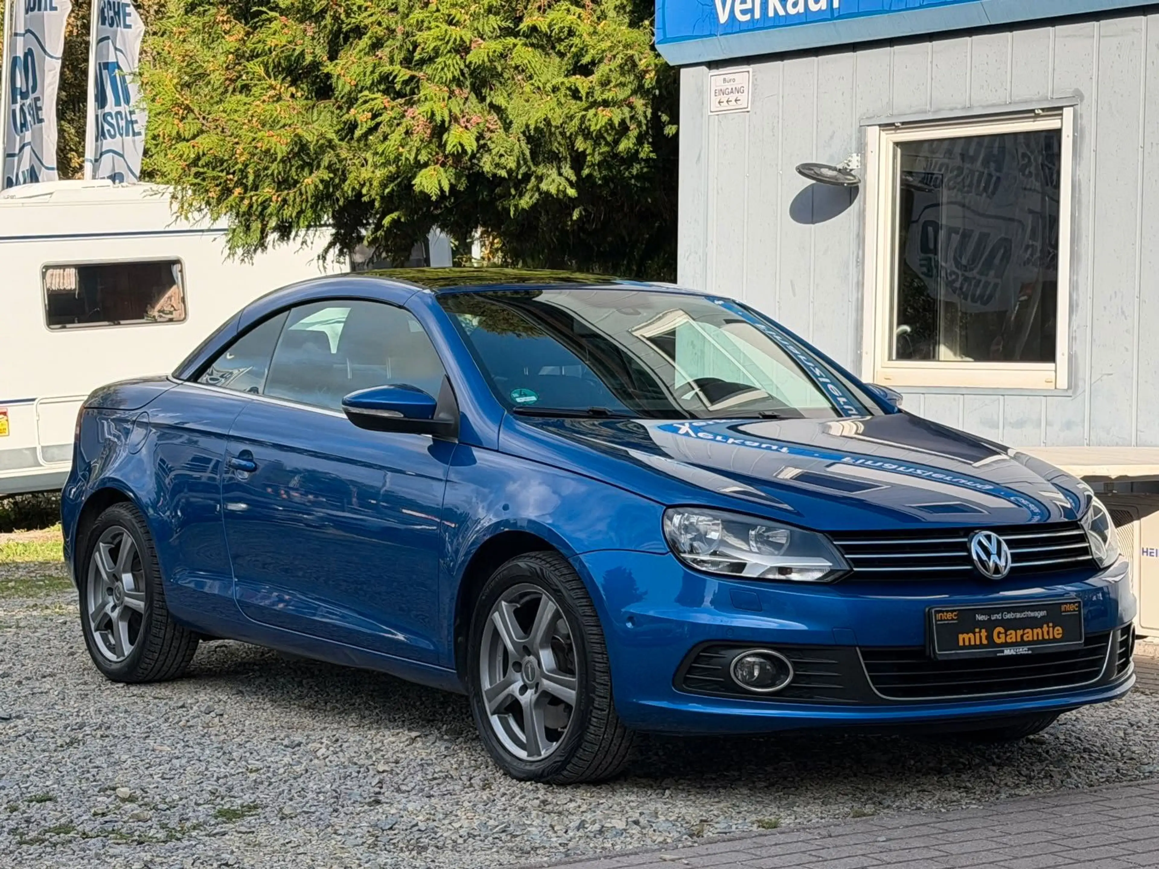 Volkswagen Eos 2.0 TDI DSG BMT Tech*1.Hand*Temp*Klima*AHK — photo 3