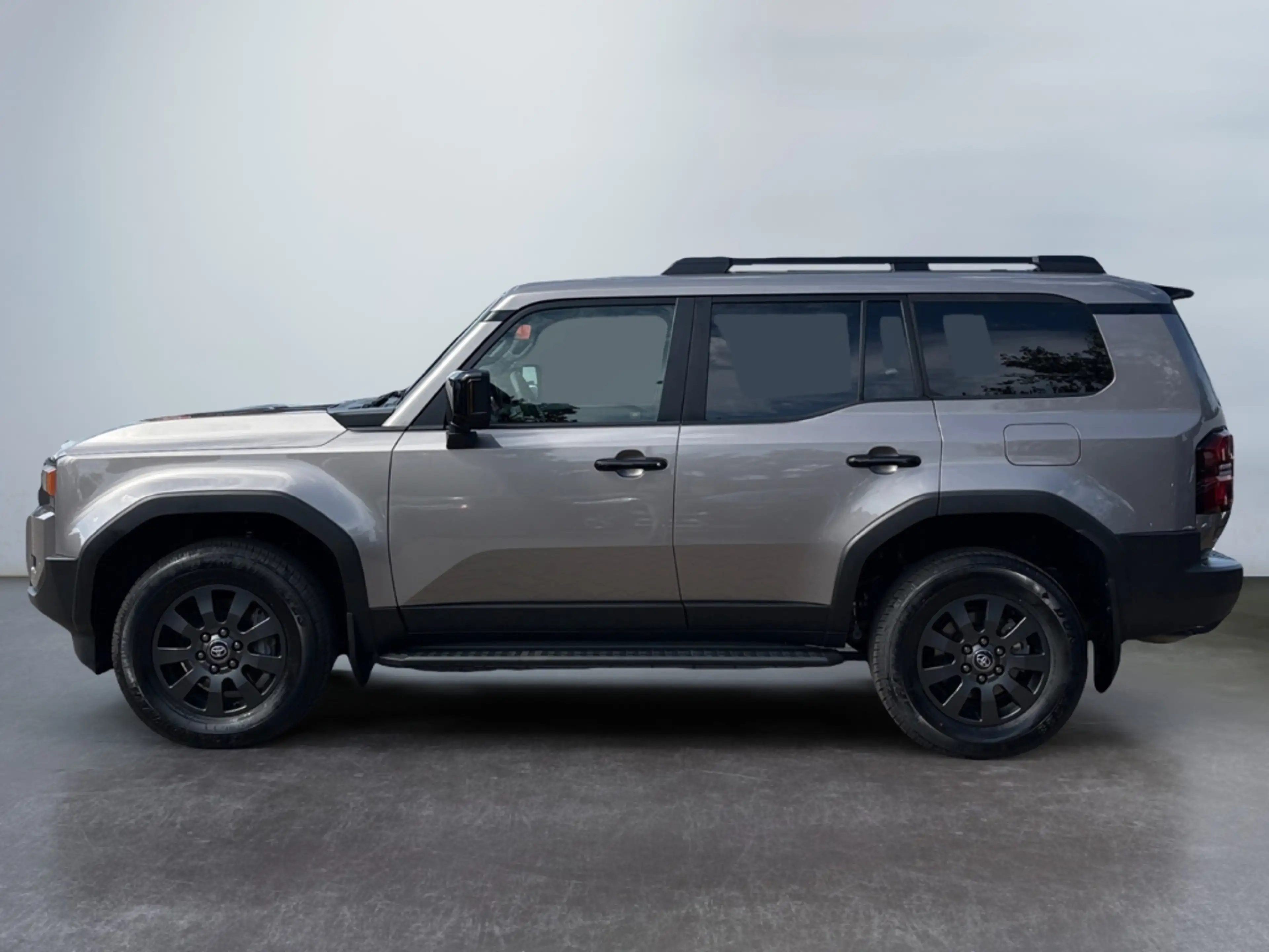 Toyota Land Cruiser 2.8 D-4D Executive *LED*360°*AHK*ACC* — photo 5