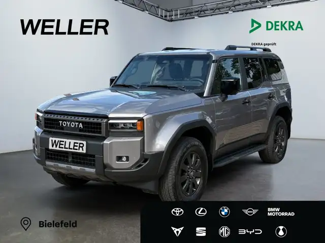 Toyota Land Cruiser 2.8 D-4D Executive *LED*360°*AHK*ACC*8-Fach*
