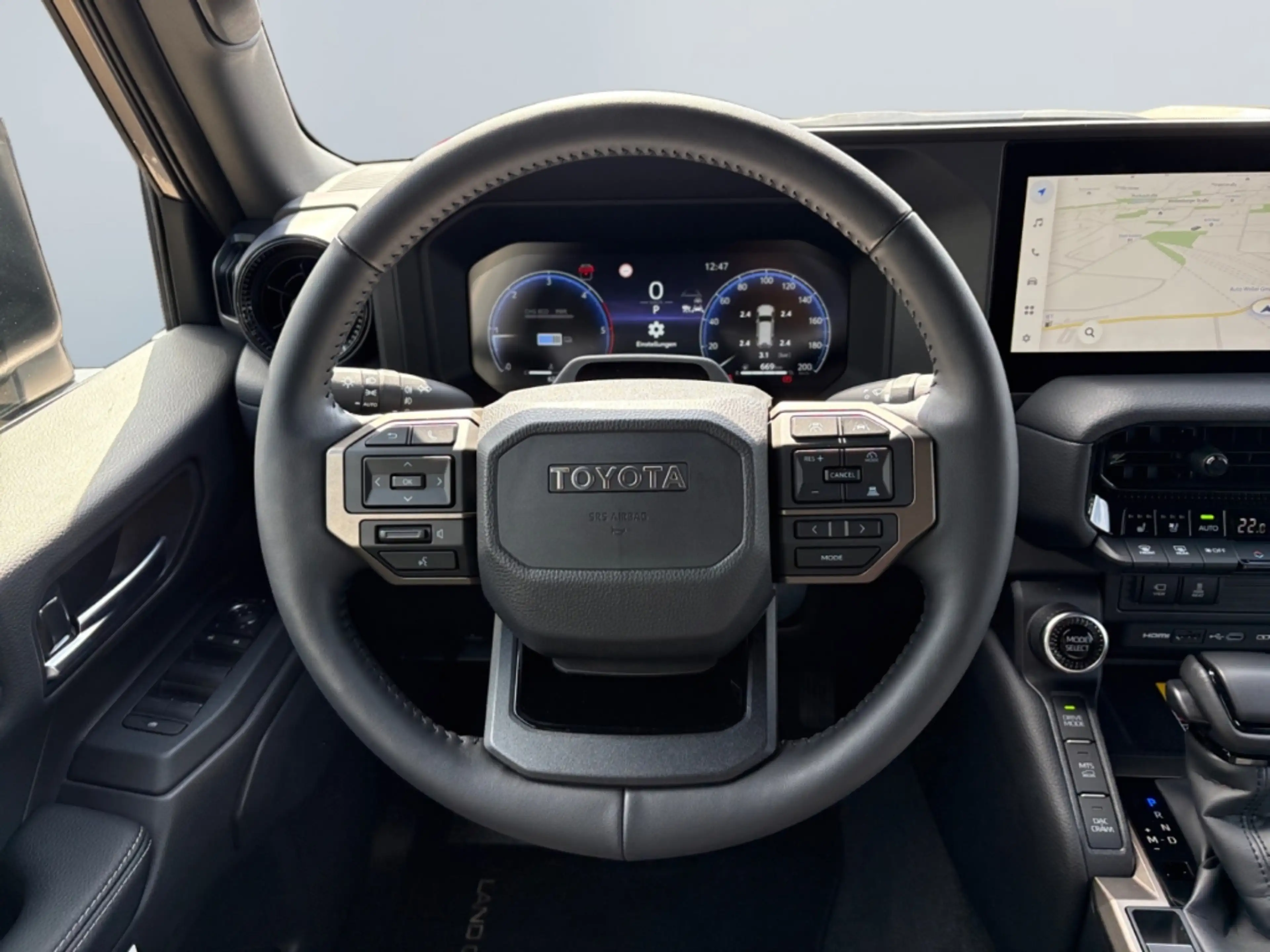 Toyota Land Cruiser 2.8 D-4D Executive *LED*360°*AHK*ACC* — photo 12