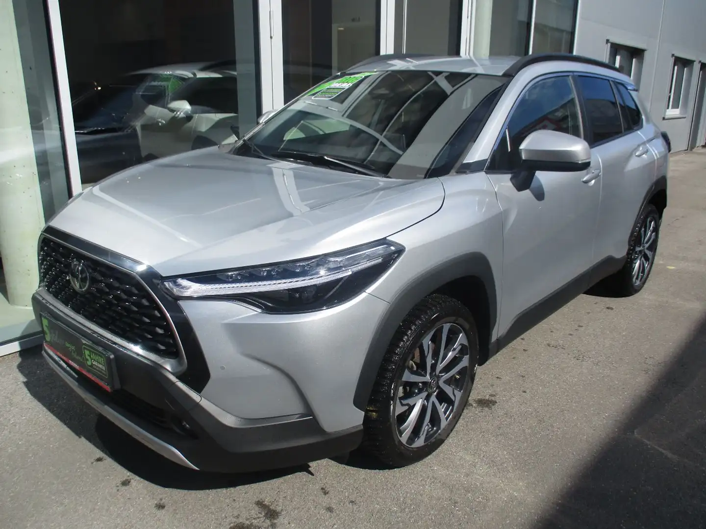 Toyota Corolla Cross 1.8 FWD Active Drive ACC+LED+Navi Silber - 2