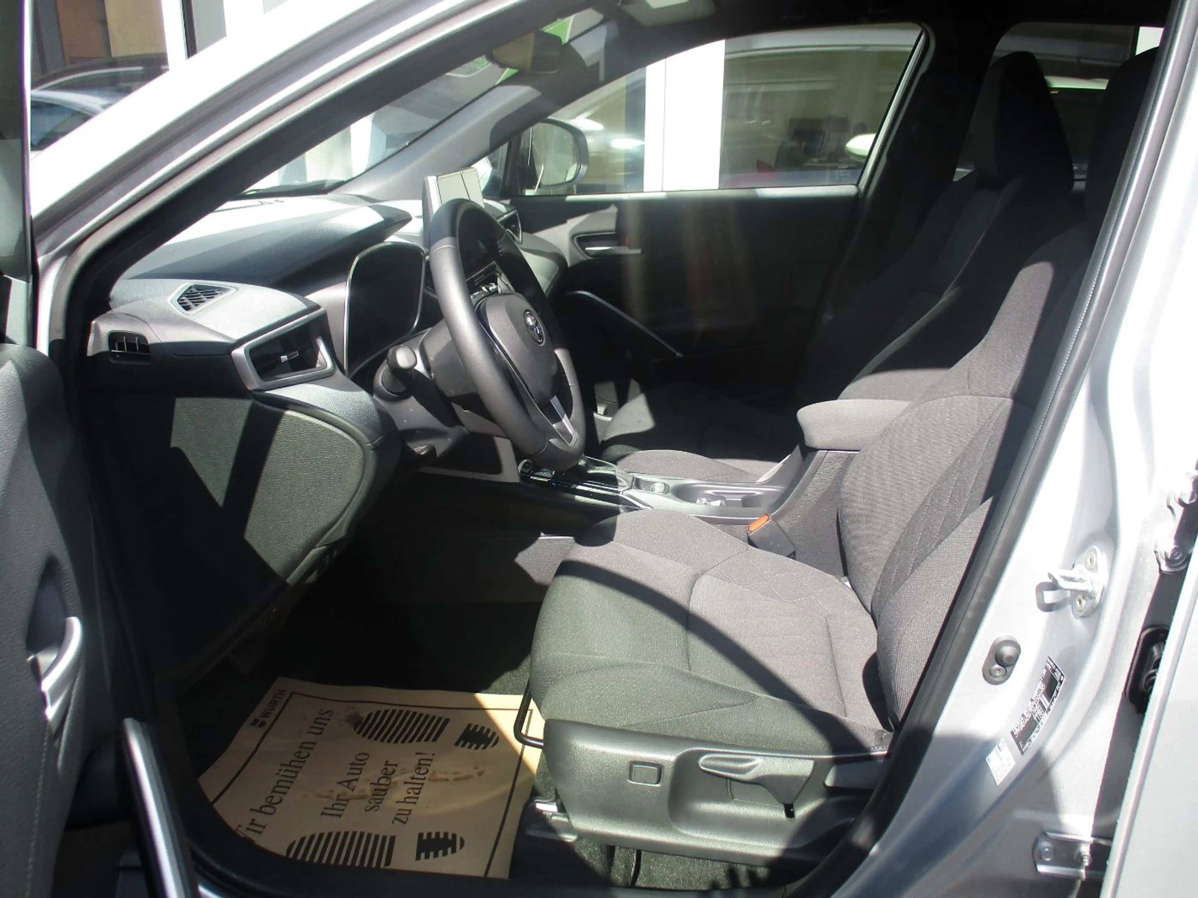 Toyota Corolla Cross 1.8 FWD Active Drive ACC+LED+Navi — photo 8