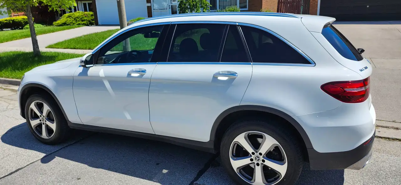 Mercedes-Benz GLC снимка Mercedes-Benz GLC