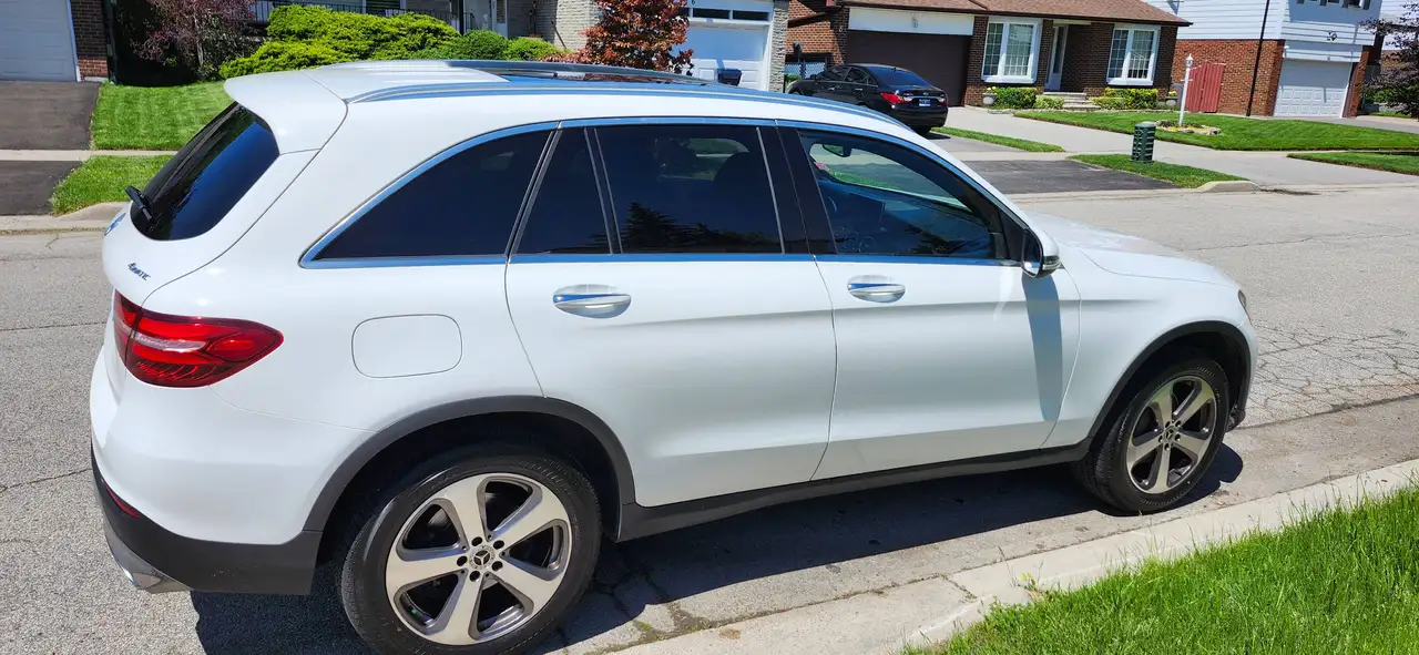 Mercedes-Benz GLC снимка Mercedes-Benz GLC