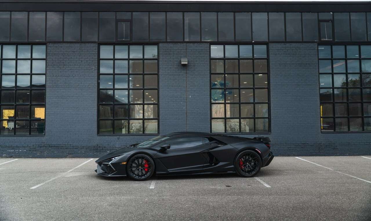 2024 Lamborghini Revuelto Coupe