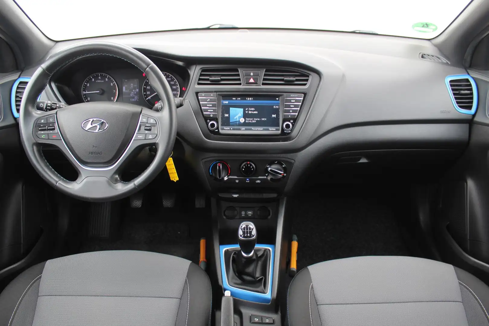 Hyundai i20 1.0 T-GDI Go! / Navigatie / Achteruitrijcamera / A Black - 2