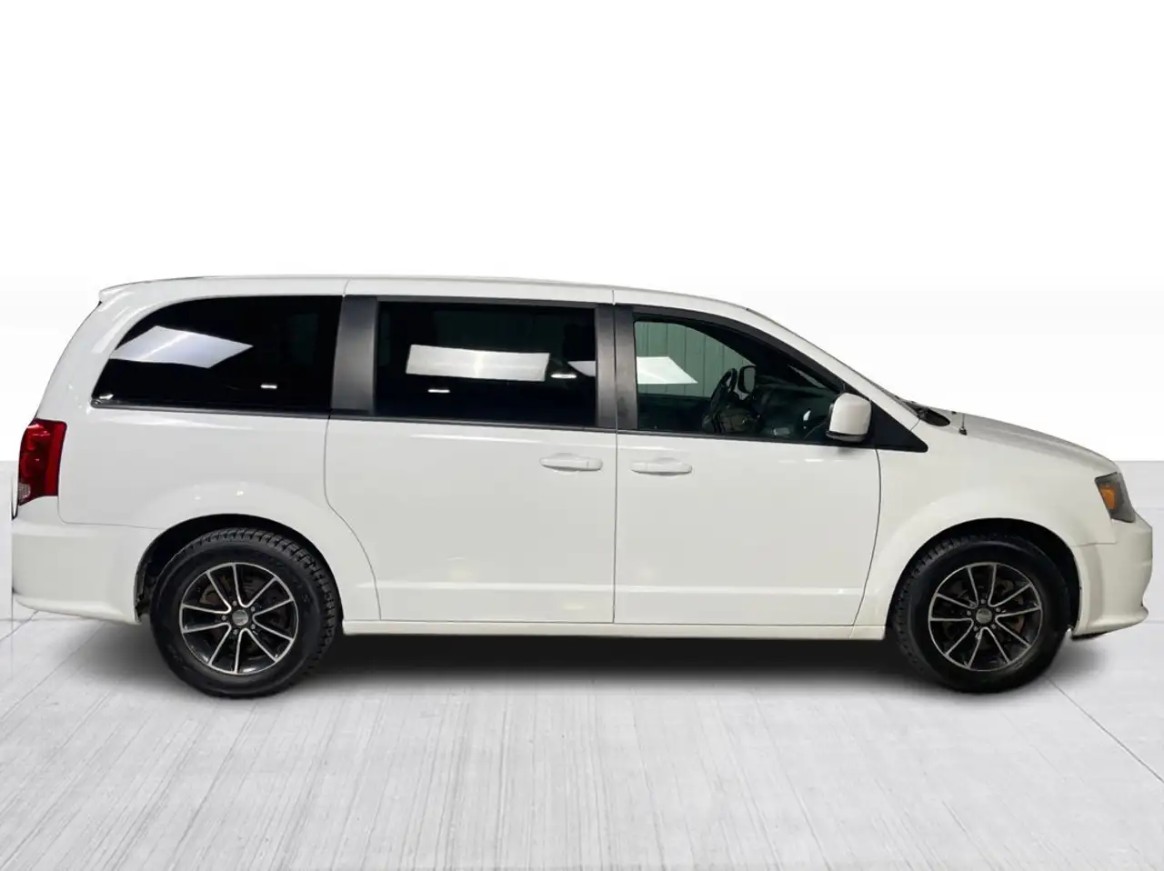 Dodge Grand Caravan снимка Dodge Grand Caravan