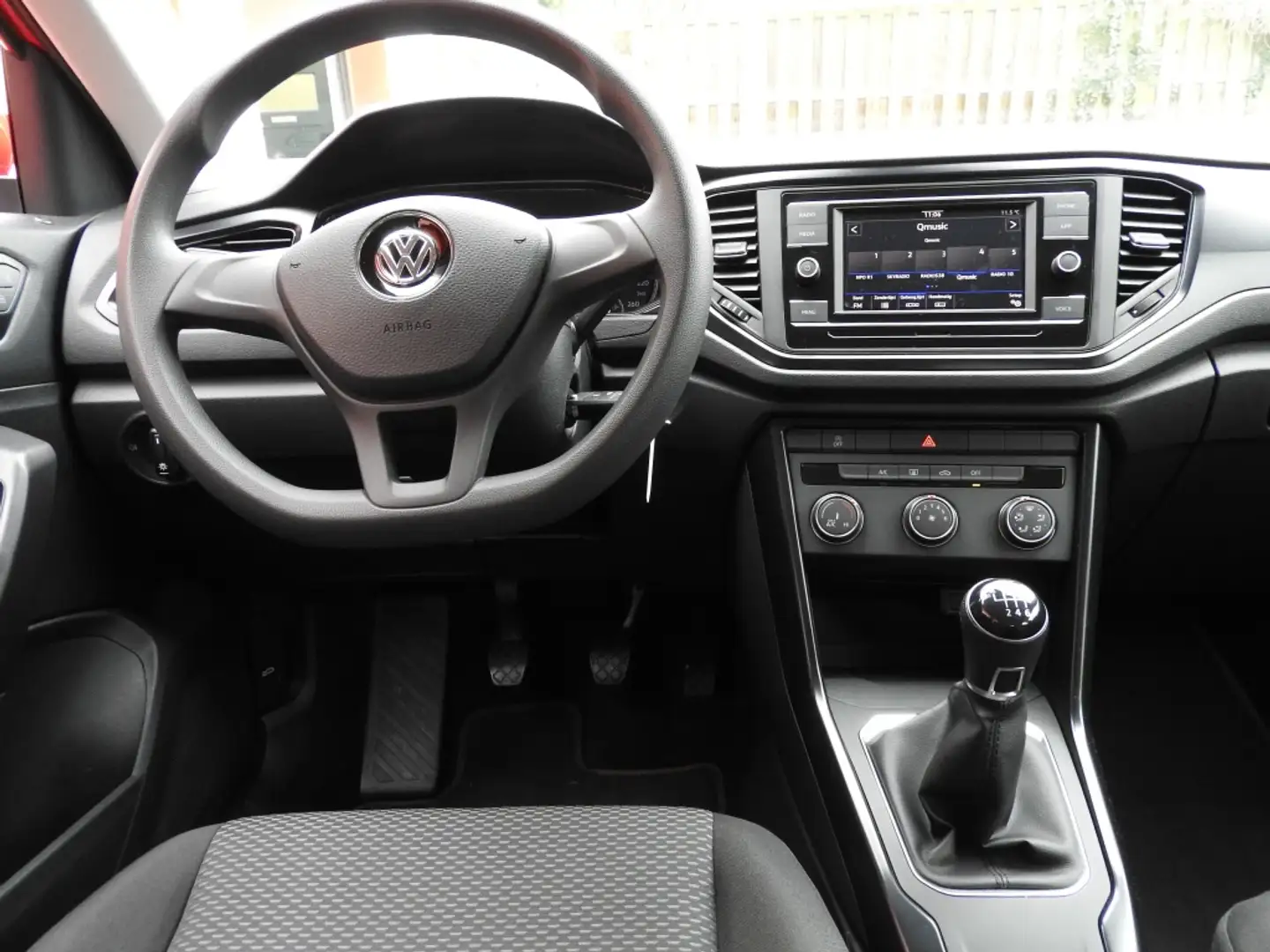 Volkswagen T-Roc 1.0 TSI, airco, elect.ramen, getint glas Rouge - 2