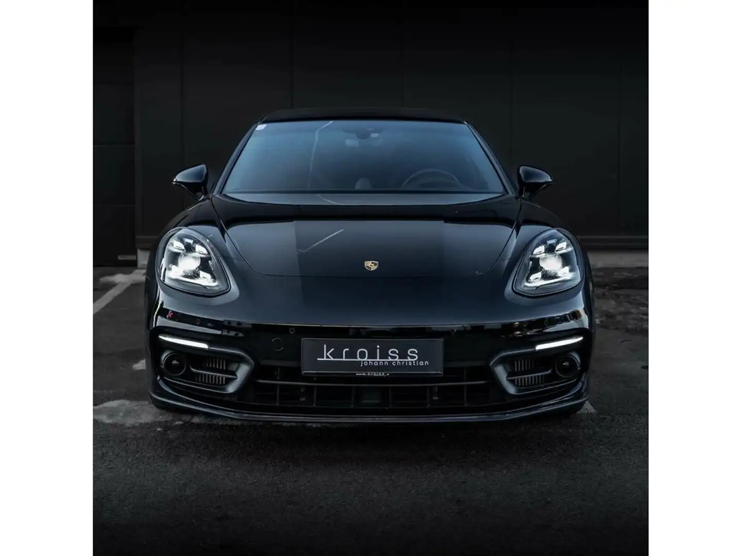 Porsche Panamera 4S E-Hybrid Schwarz - 2