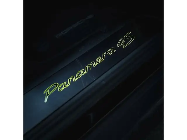 Porsche Panamera 4S E-Hybrid Ansicht 10