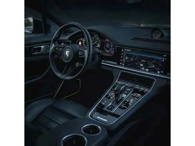 Porsche Panamera 4S E-Hybrid Ansicht 17